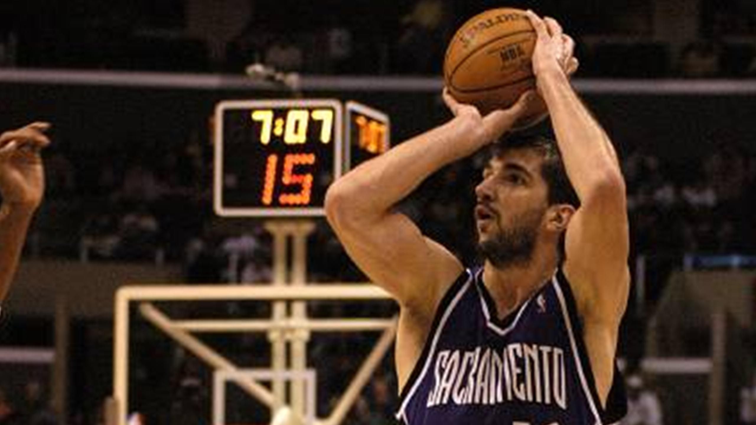 Peja stojakovic indiana sales pacers