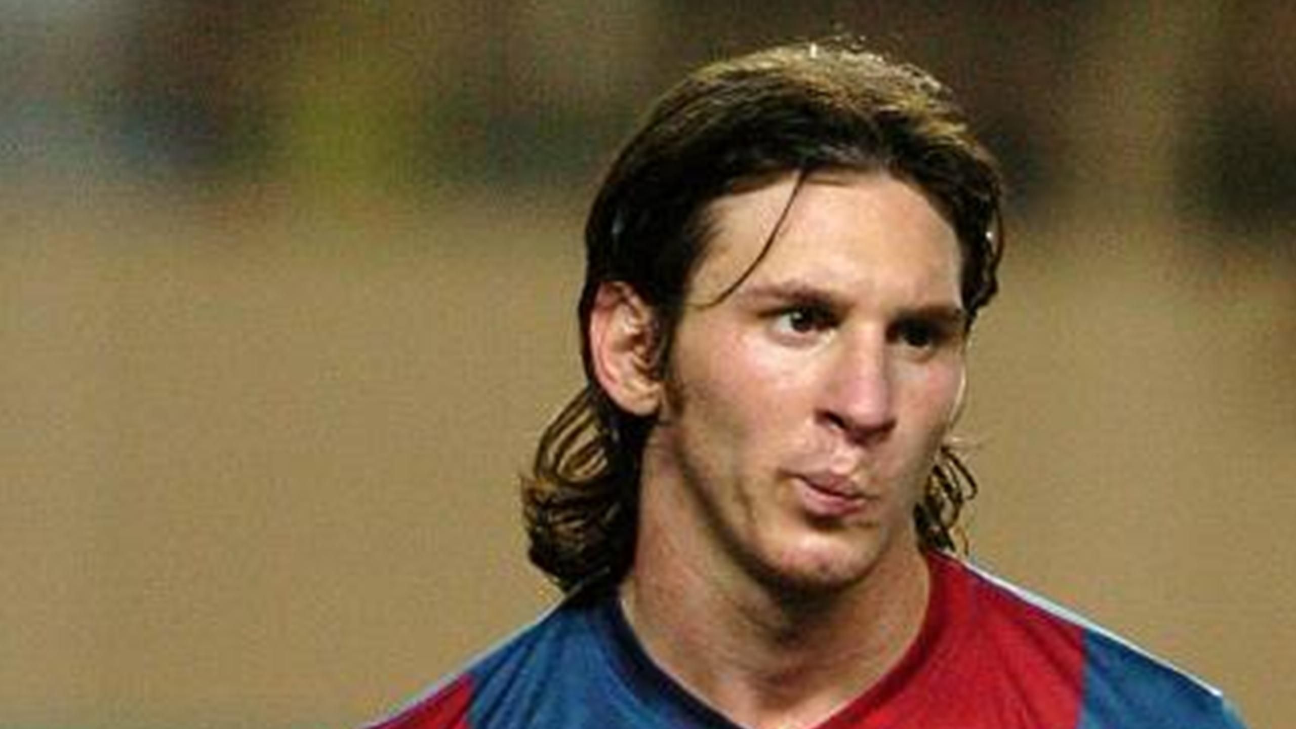 When did Lionel Messi have long hair? - Quora