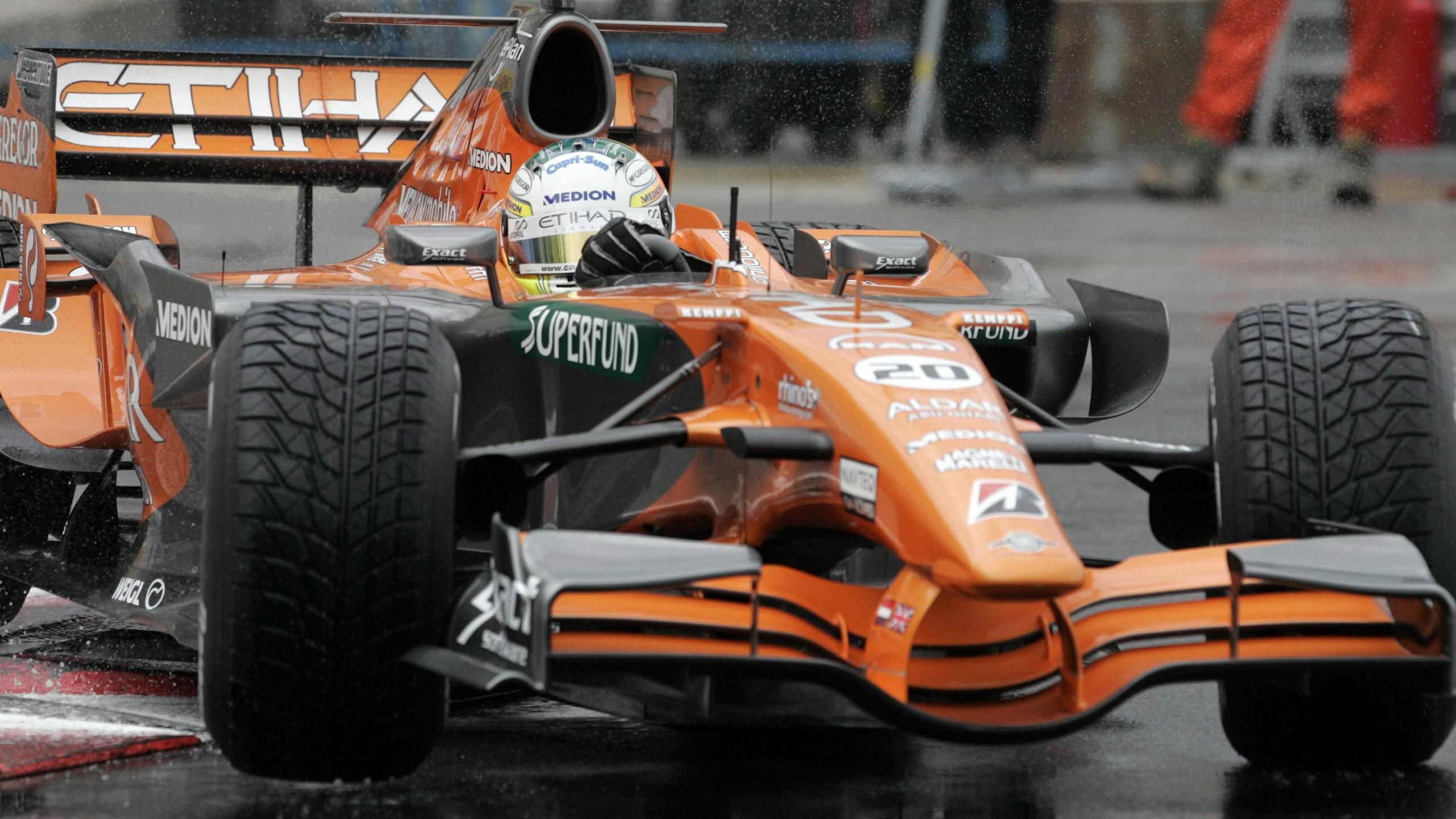 Sutil shocks in practice Eurosport