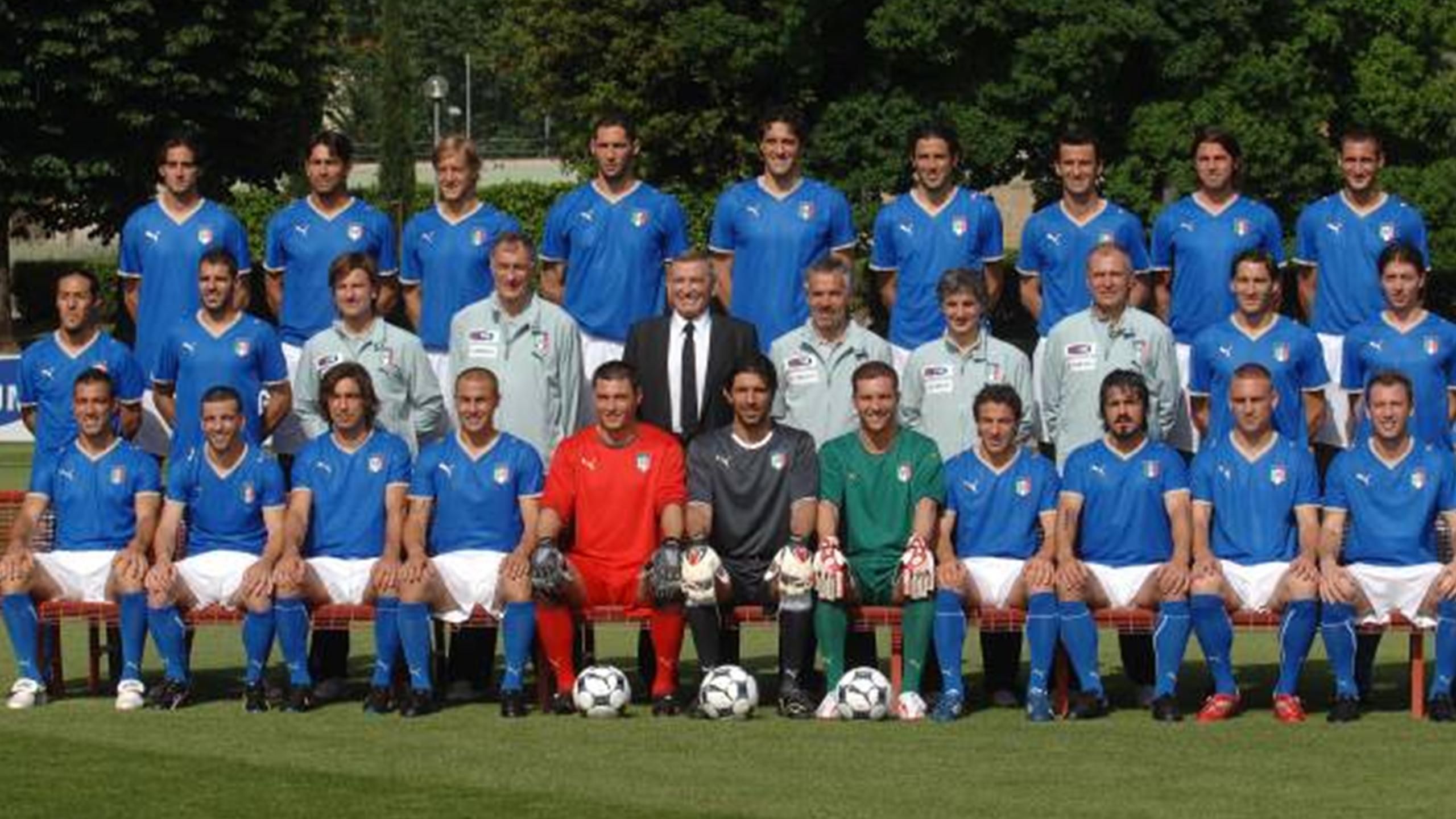 Hiddink names squad to face Croatia in Euro 2012 playoffs