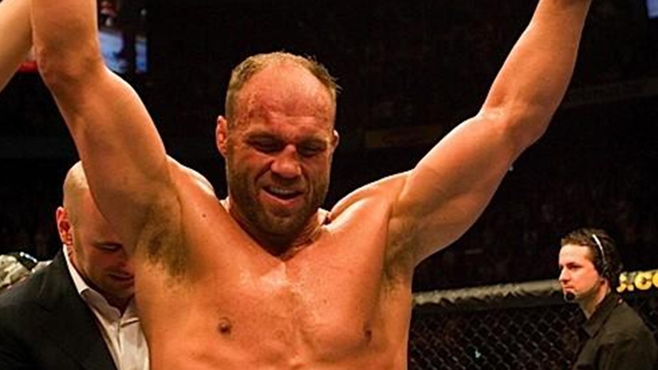Randy Couture Vs Mark Coleman