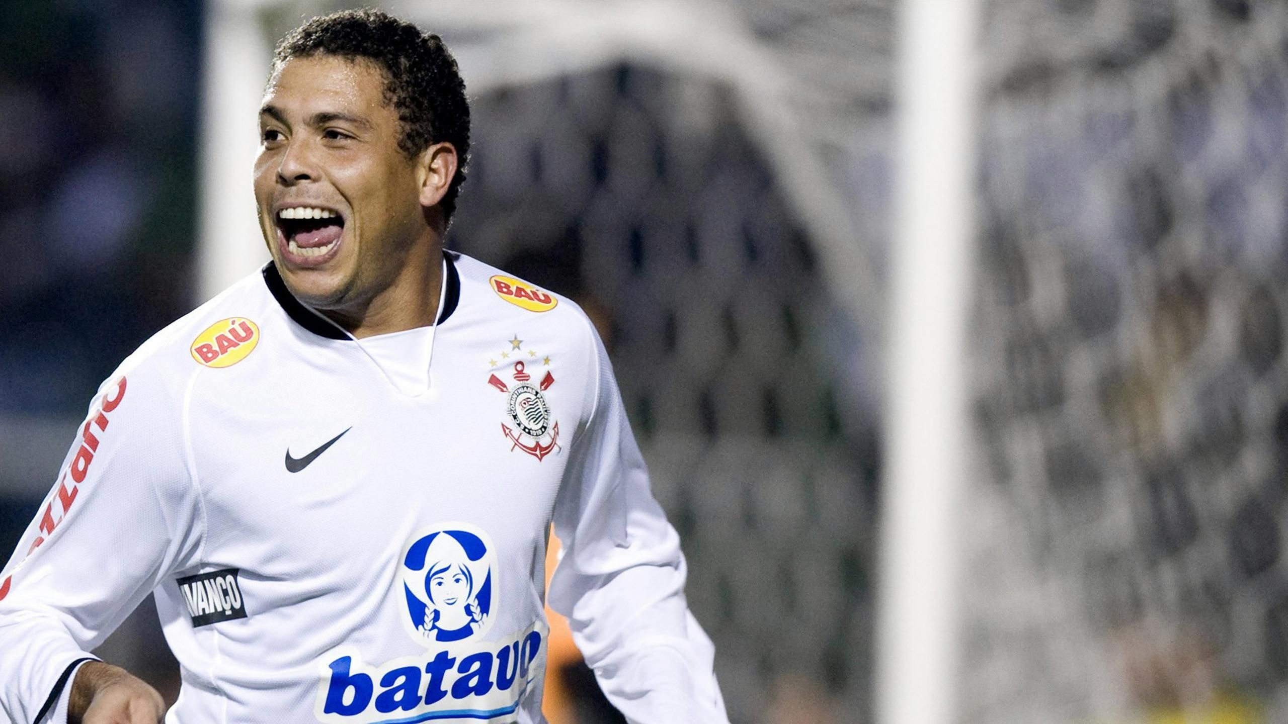 Corinthians take lead - Eurosport