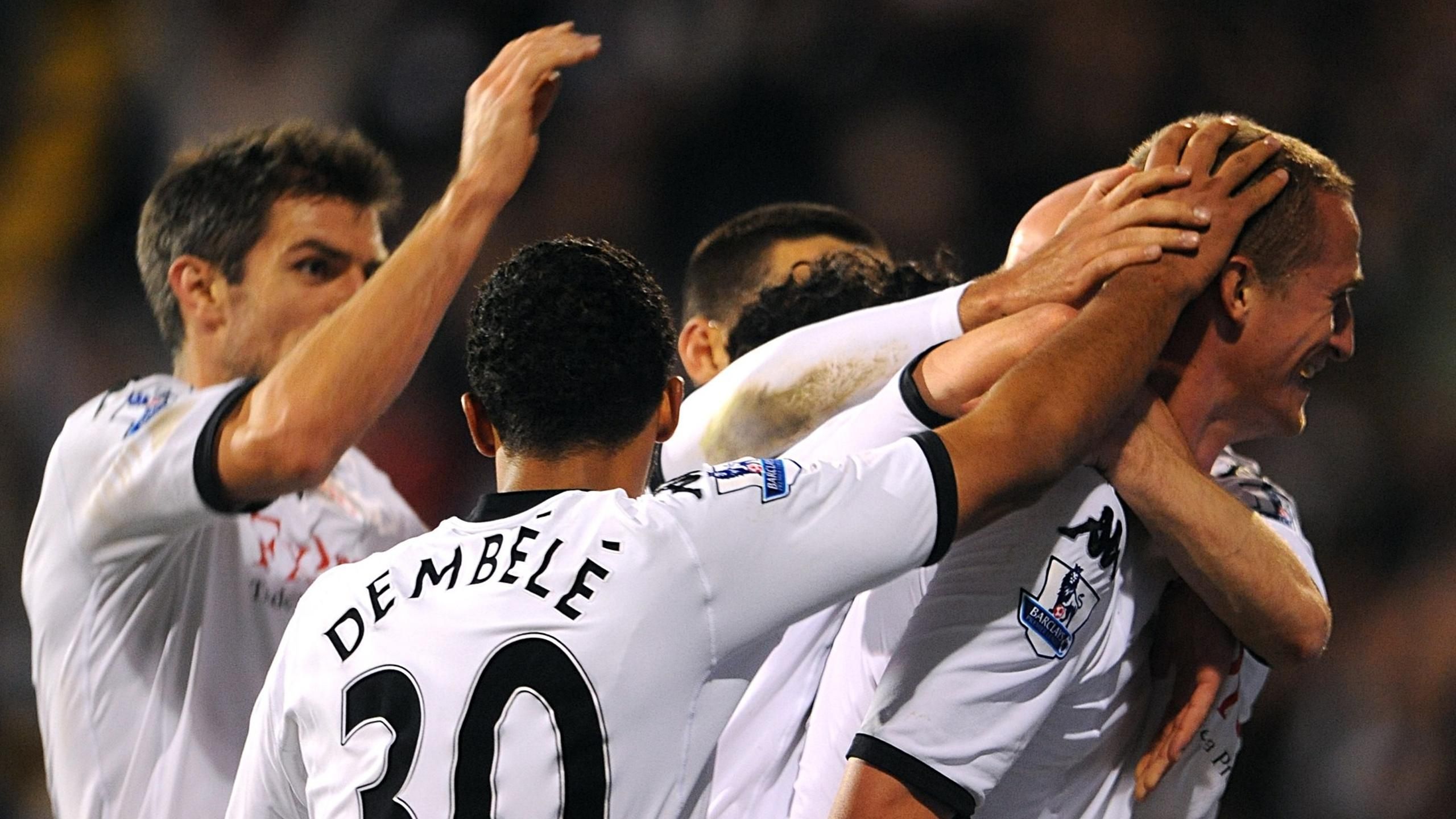 Clint Dempsey denies Aston Villa as Fulham fight back for a 2-2