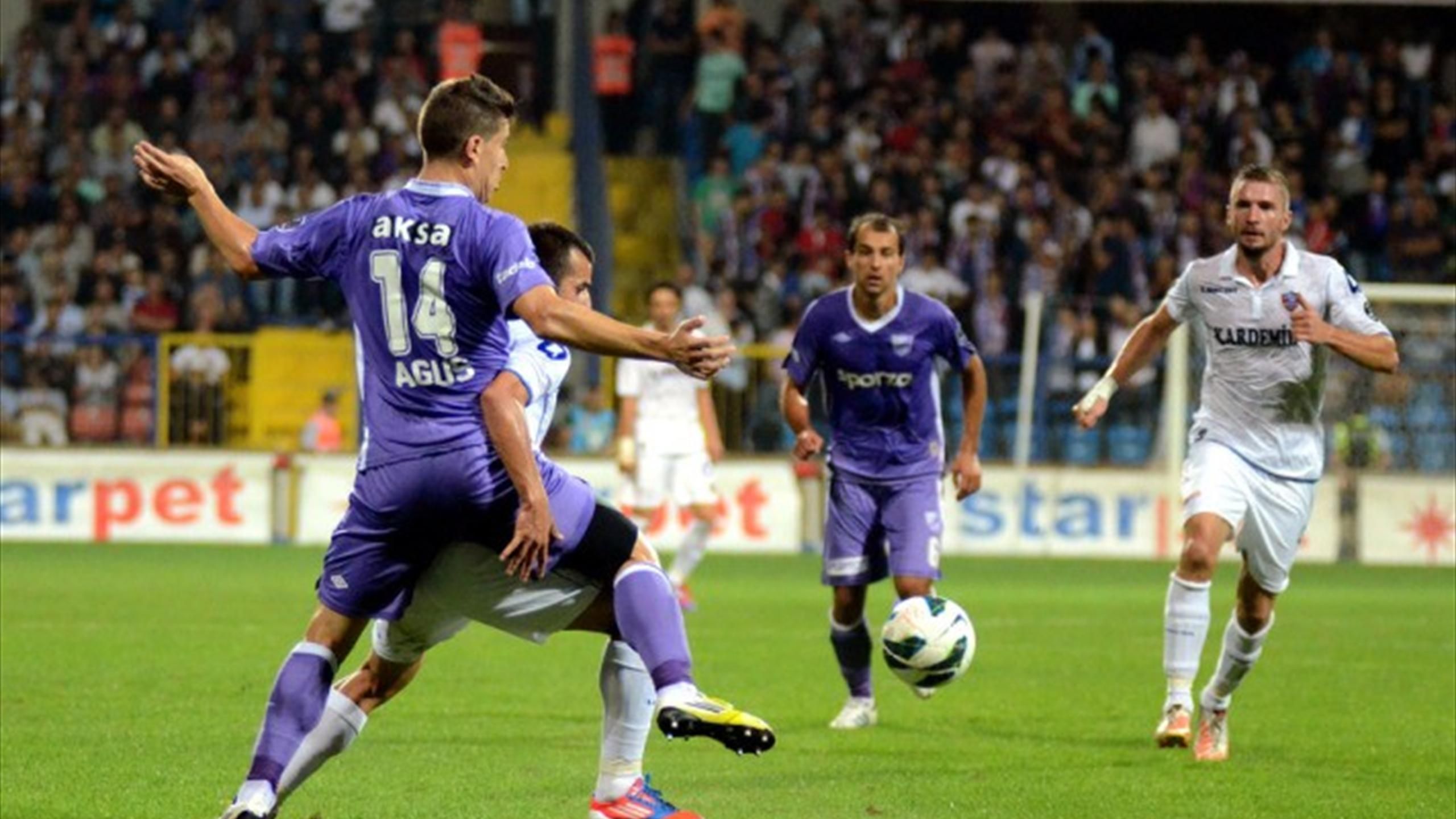 orduspor aguistin garcia iniguez hector cuper - Eurosport