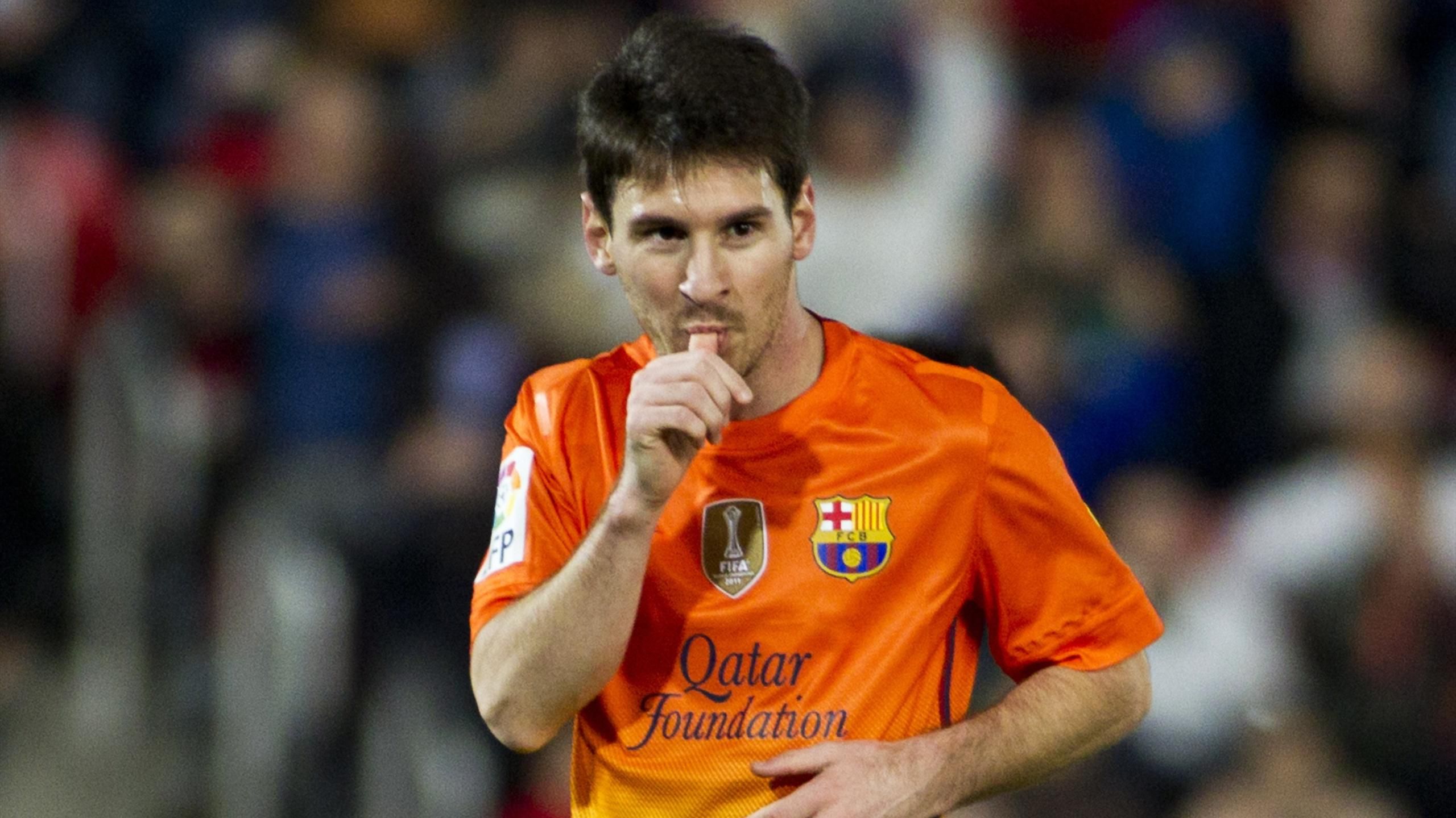 Messi orange store