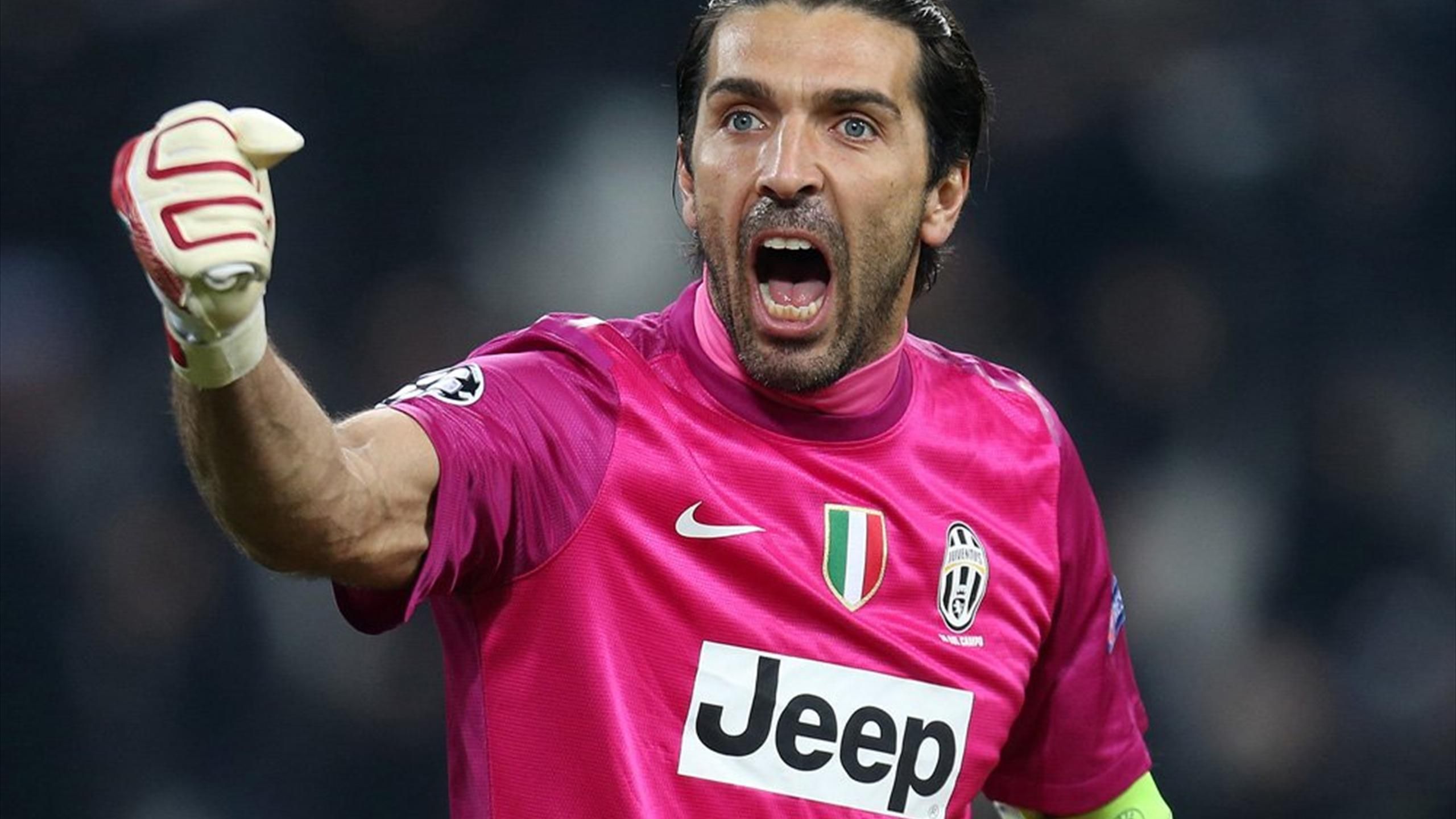 Buffon pink sales jersey