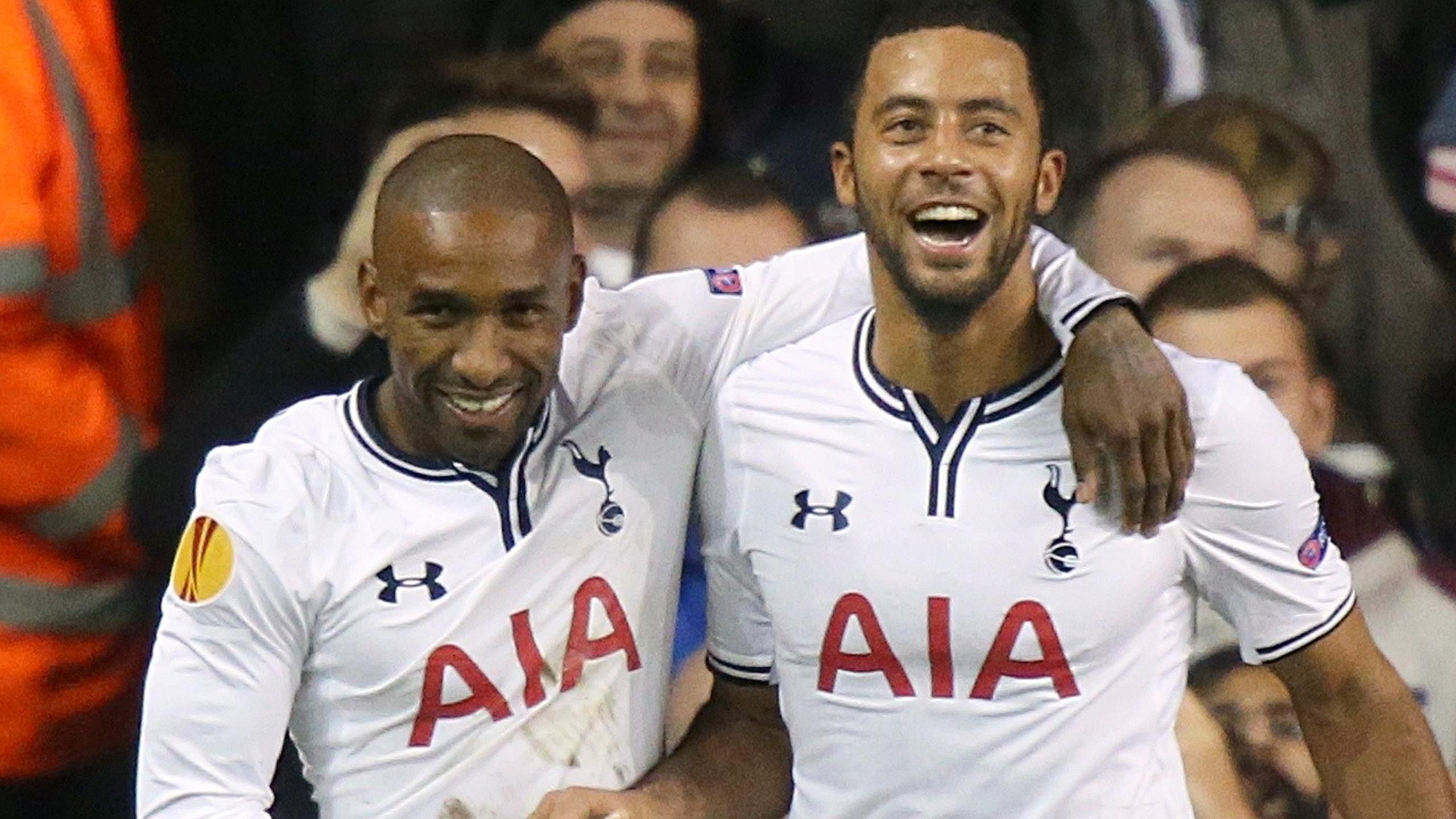 Defoe breaks record as Tottenham reach last 32 Eurosport