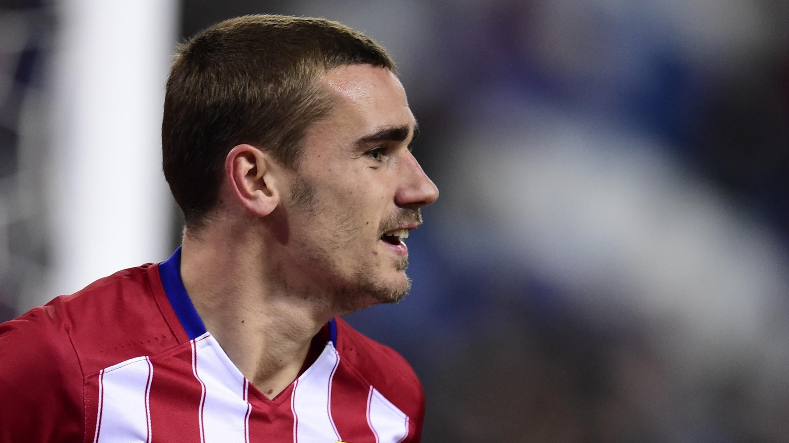 Antoine Griezmann gets brutally mocked on social media after picture of his  radical new haircut is shared online - Mirror Online
