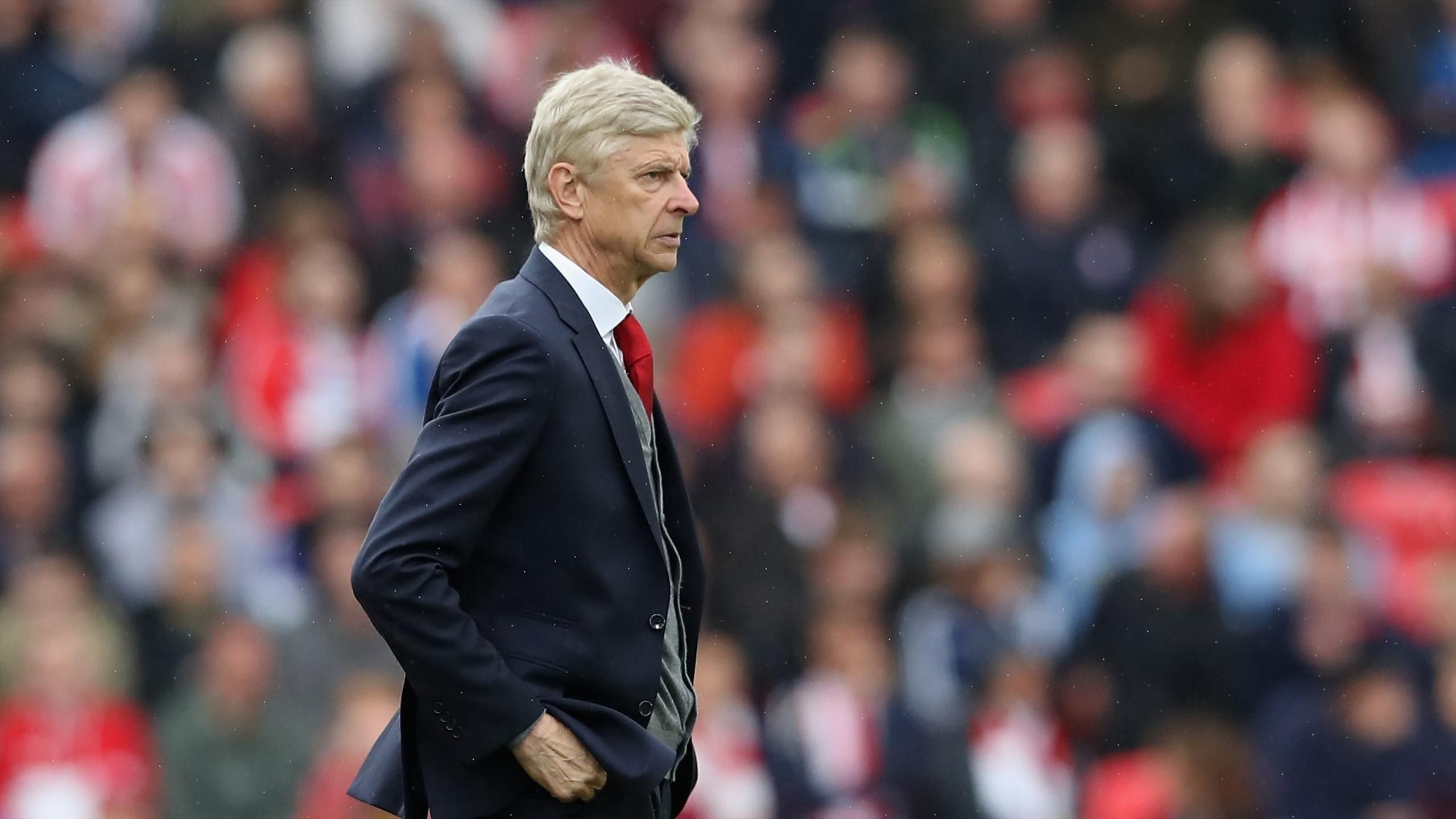 Arsenal news: Hector Bellerin set to defy Arsene Wenger and join