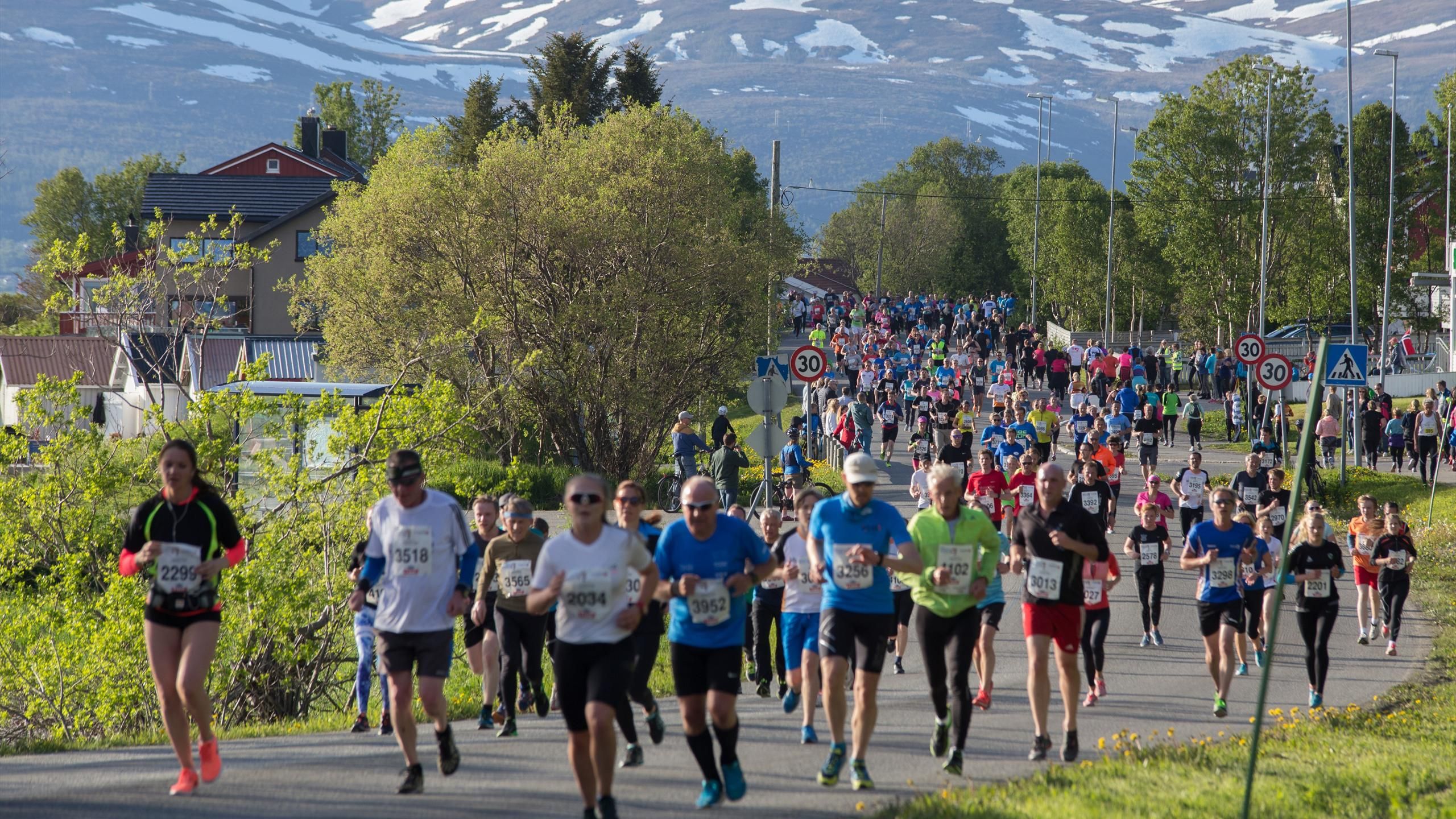 midnight sun marathon in Tromsa¸ / midnight sun marathon in Tromso -  Tromsa¸, Norway, 20/06/2015, Stock Photo, Picture And Rights Managed Image.  Pic. VIG-5511200