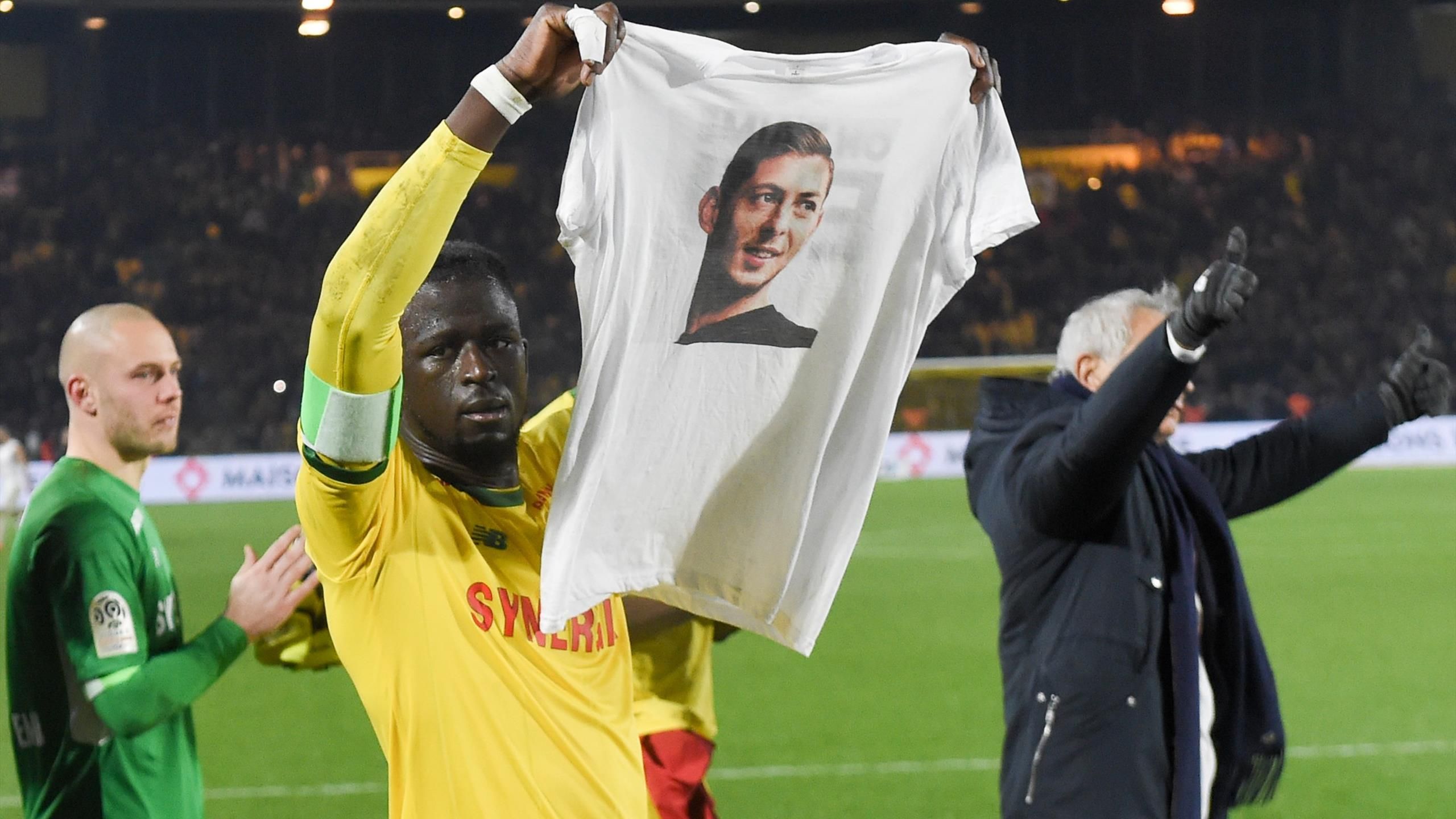 Nantes lança camisa em homenagem a Sala e destinará lucros aos
