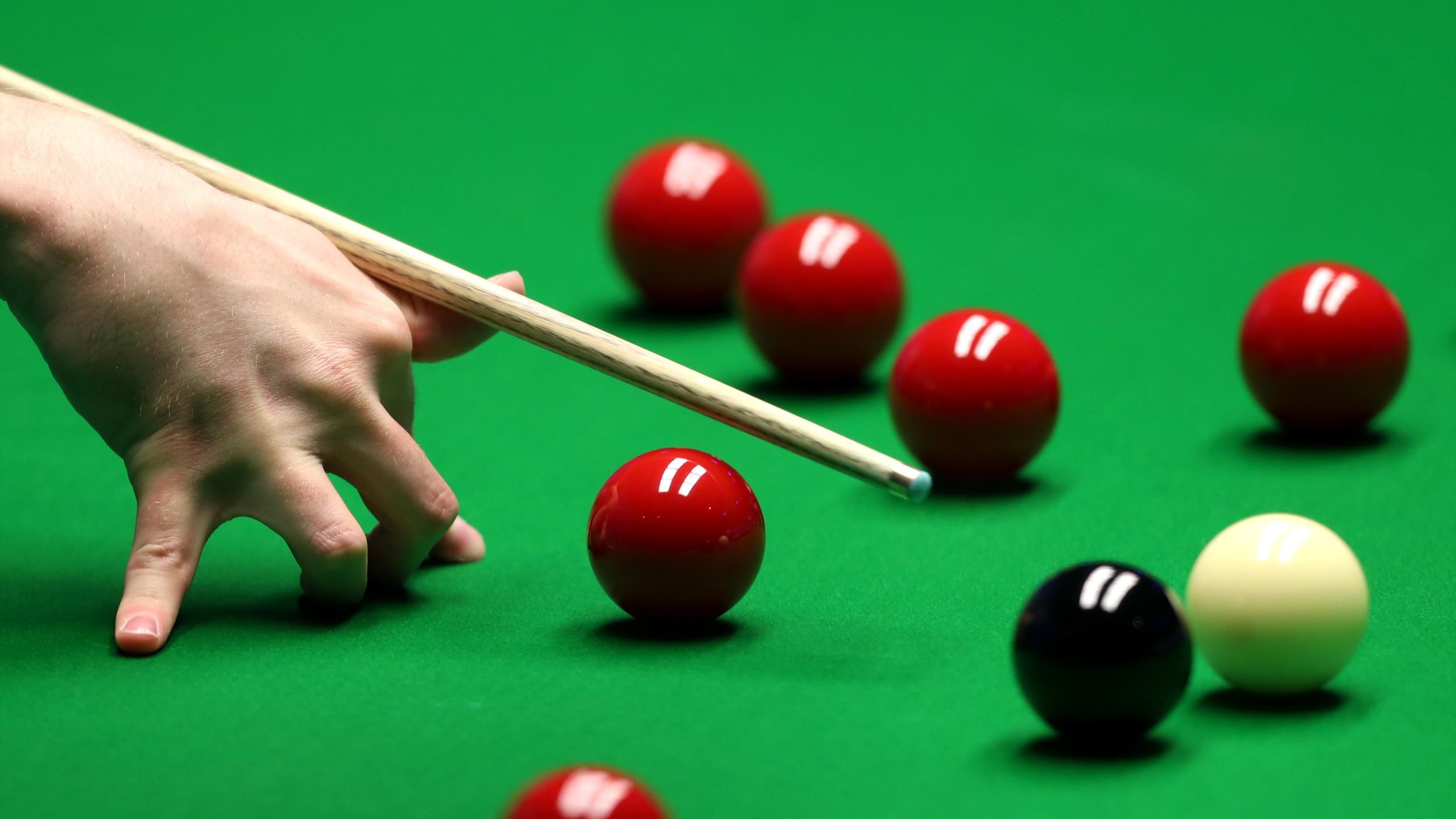 Simon Blackwell handed 18-month suspension from snooker after being found guilty of attempting to fix match outcome