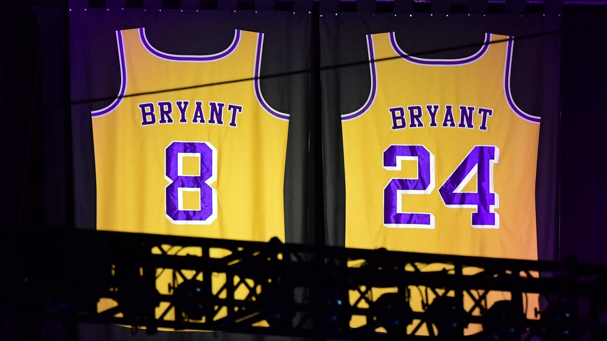 Kobe Bryant's Best Games in Jerseys 8 & 24