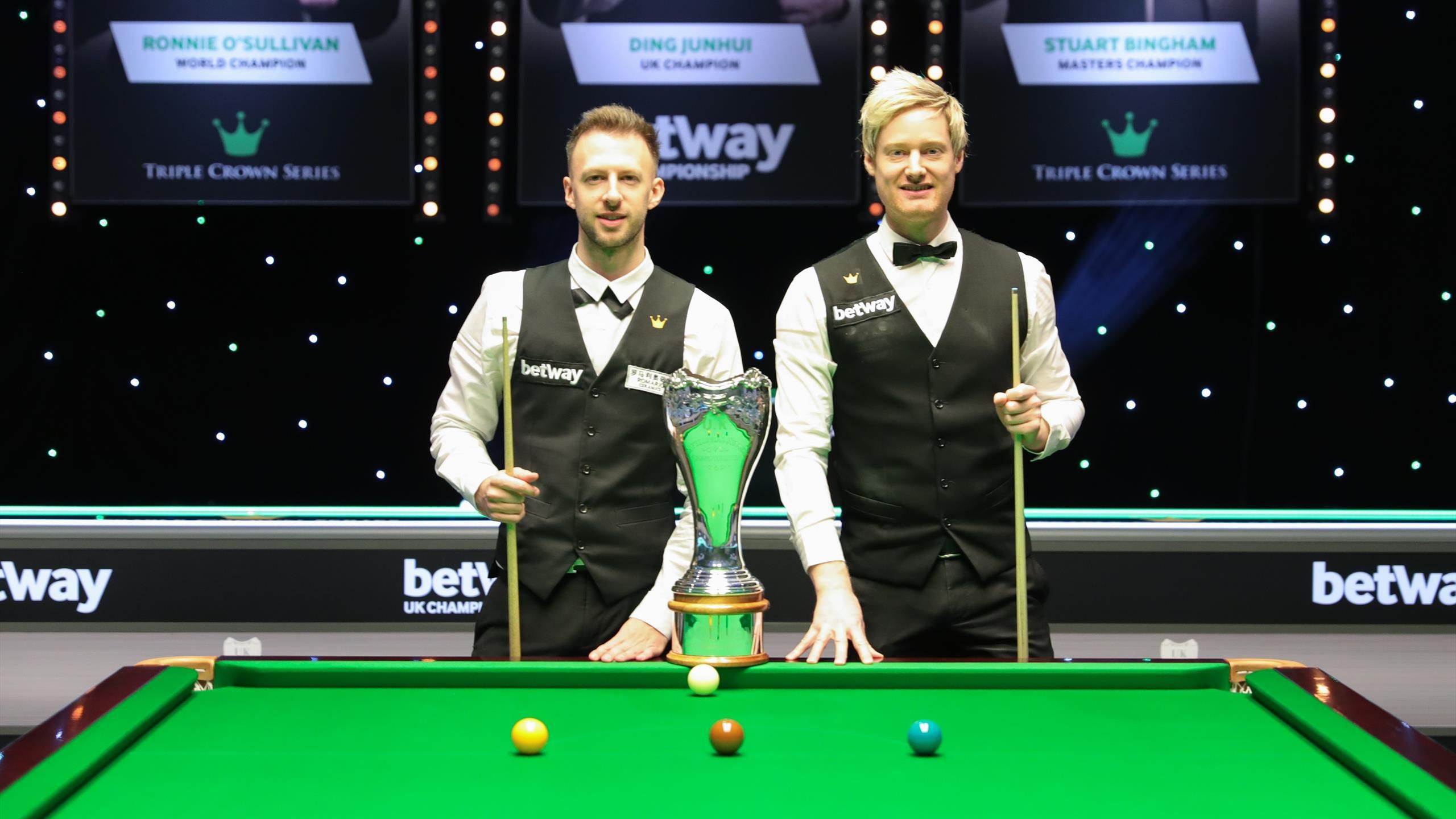 UK Championship snooker 2020 - Neil Robertson and Judd Trump neck and neck in dramatic final
