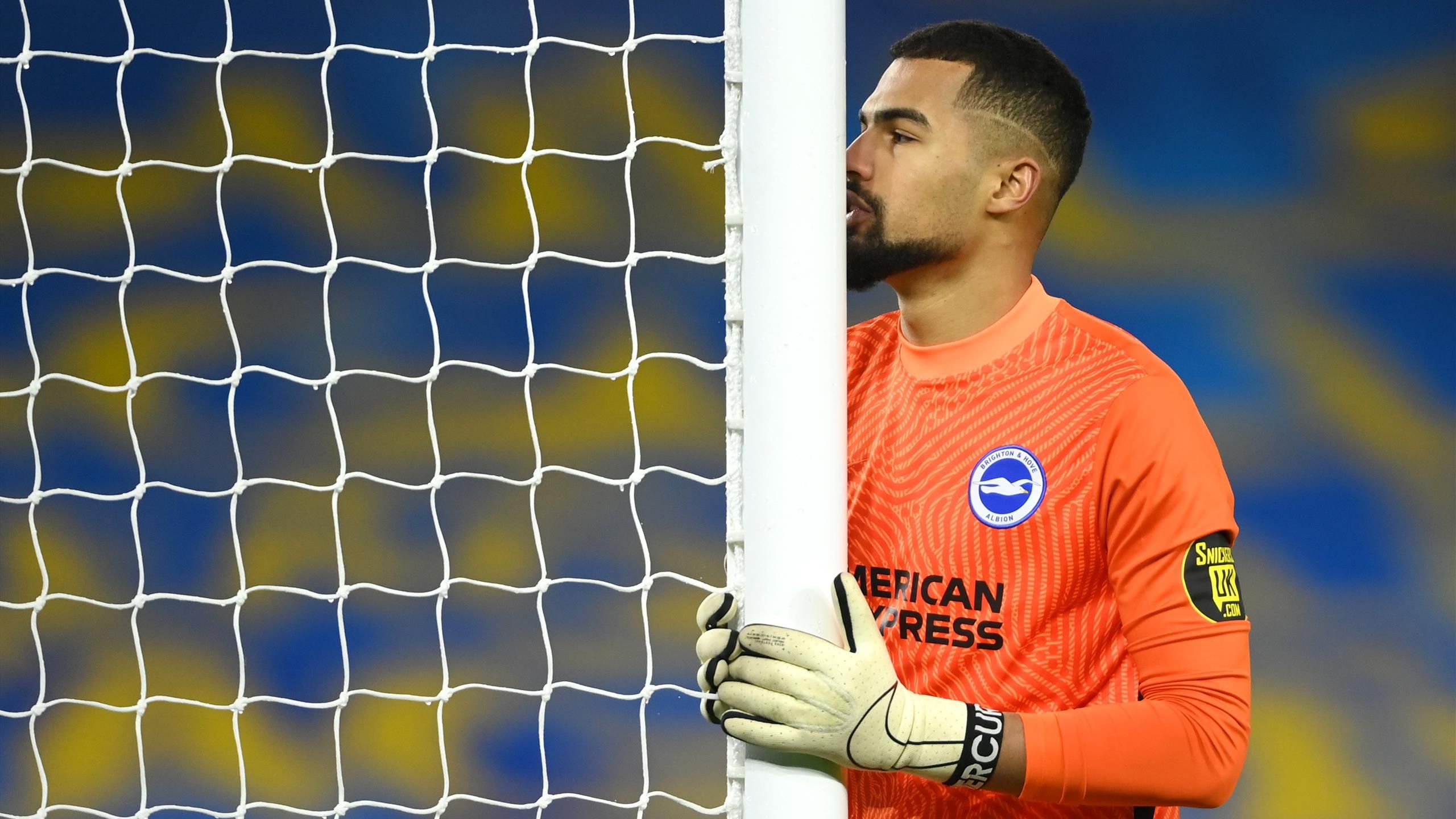 Brighton goalkeeper Robert Sanchez completes £25million Chelsea move