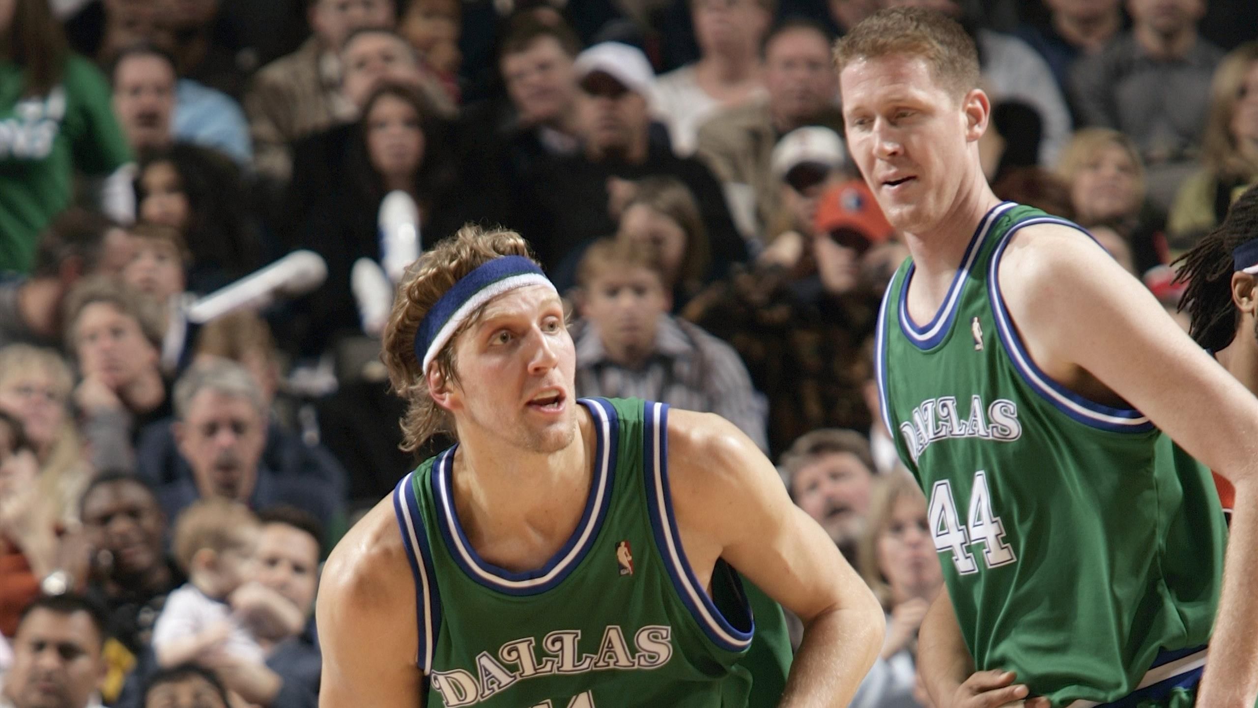 Shawn Bradley, Teamkollege von Dirk Nowitzki, nach Unfall