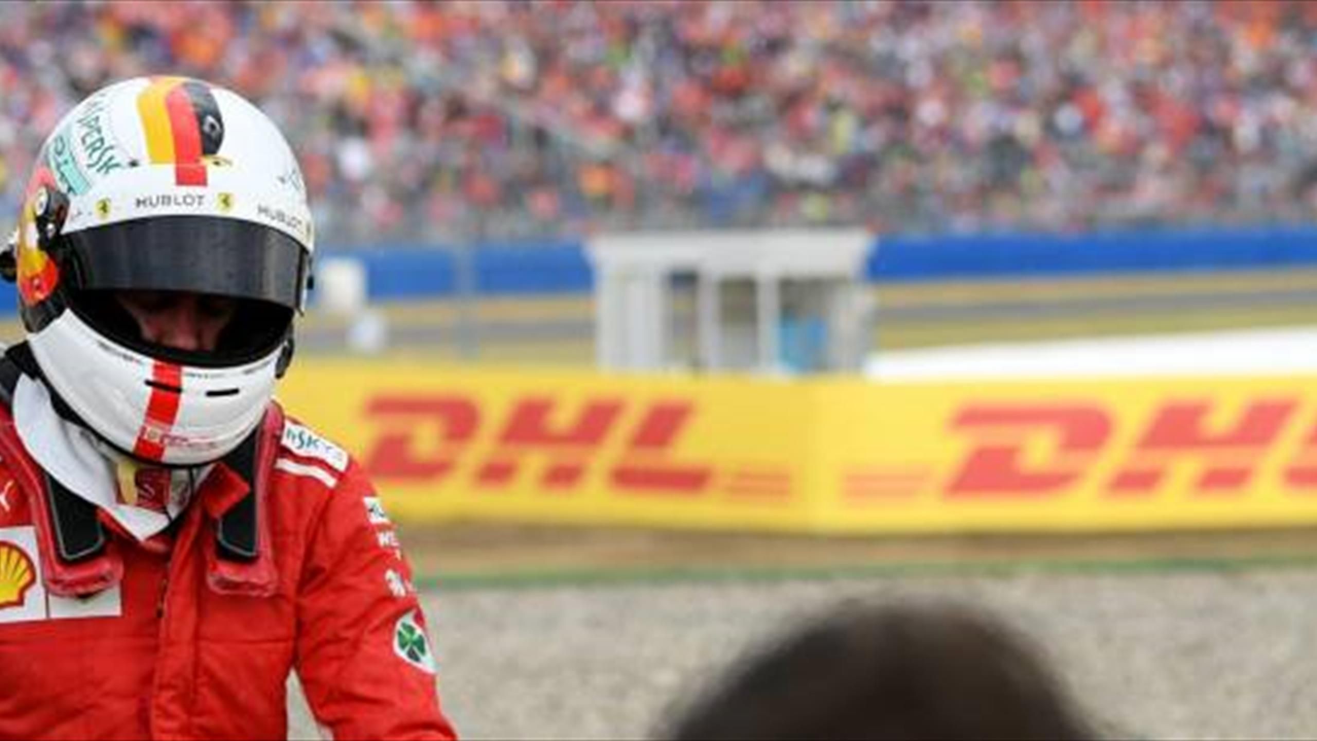 Sebastian Vettel visszatér a versenyre, ahol tavaly elindult a lejtőn ...