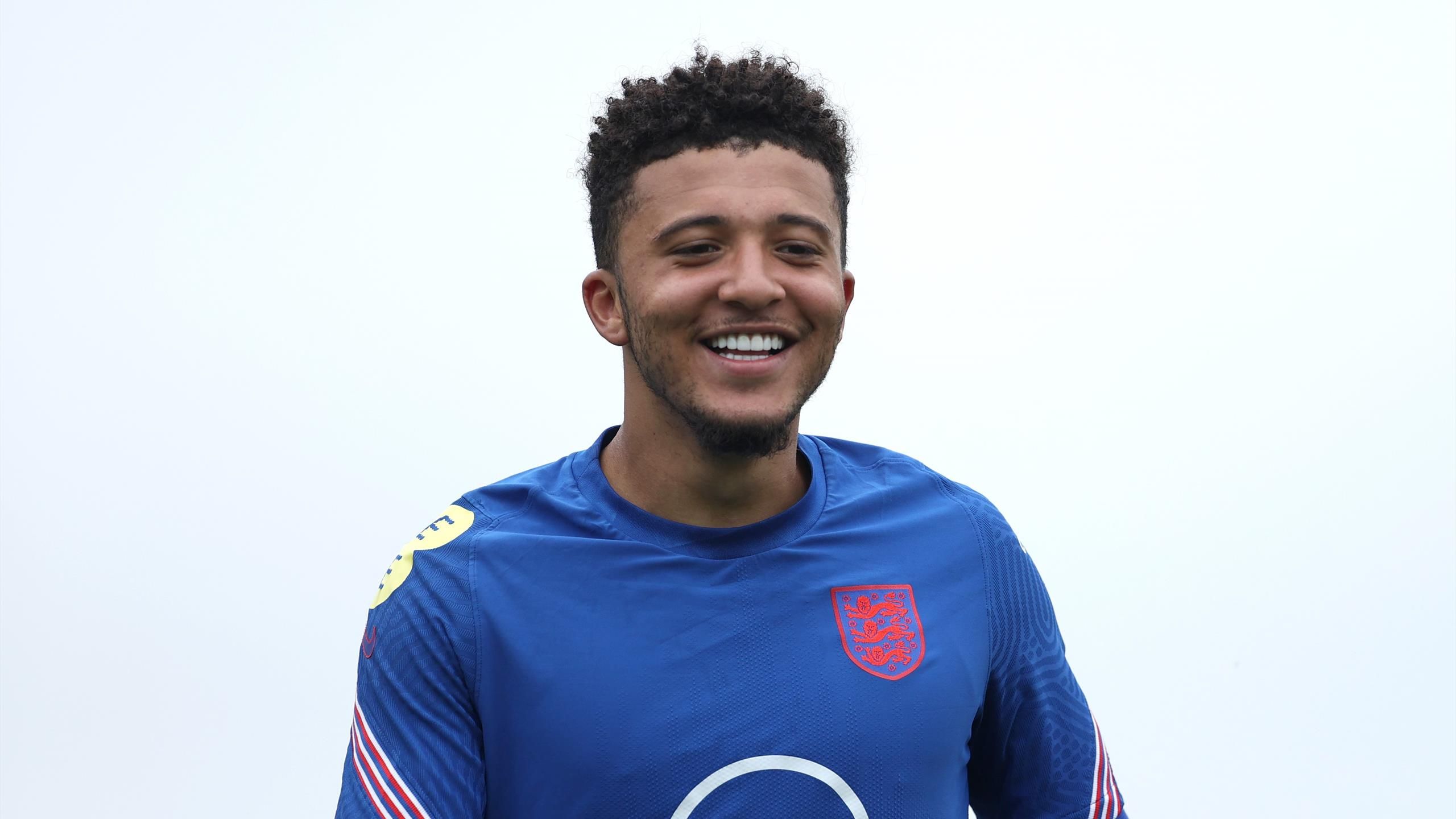 Manchester United confirm that Jadon Sancho will wear the No 25 shirt