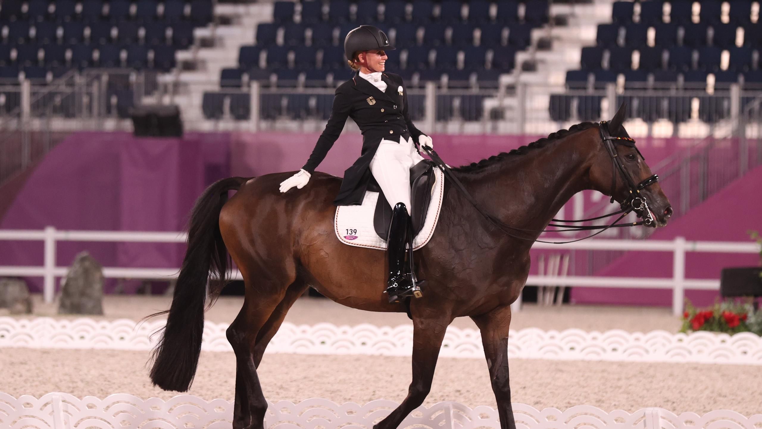 Olympia 2021 Dressur Gold und Silber für von BredowWerndl und Werth