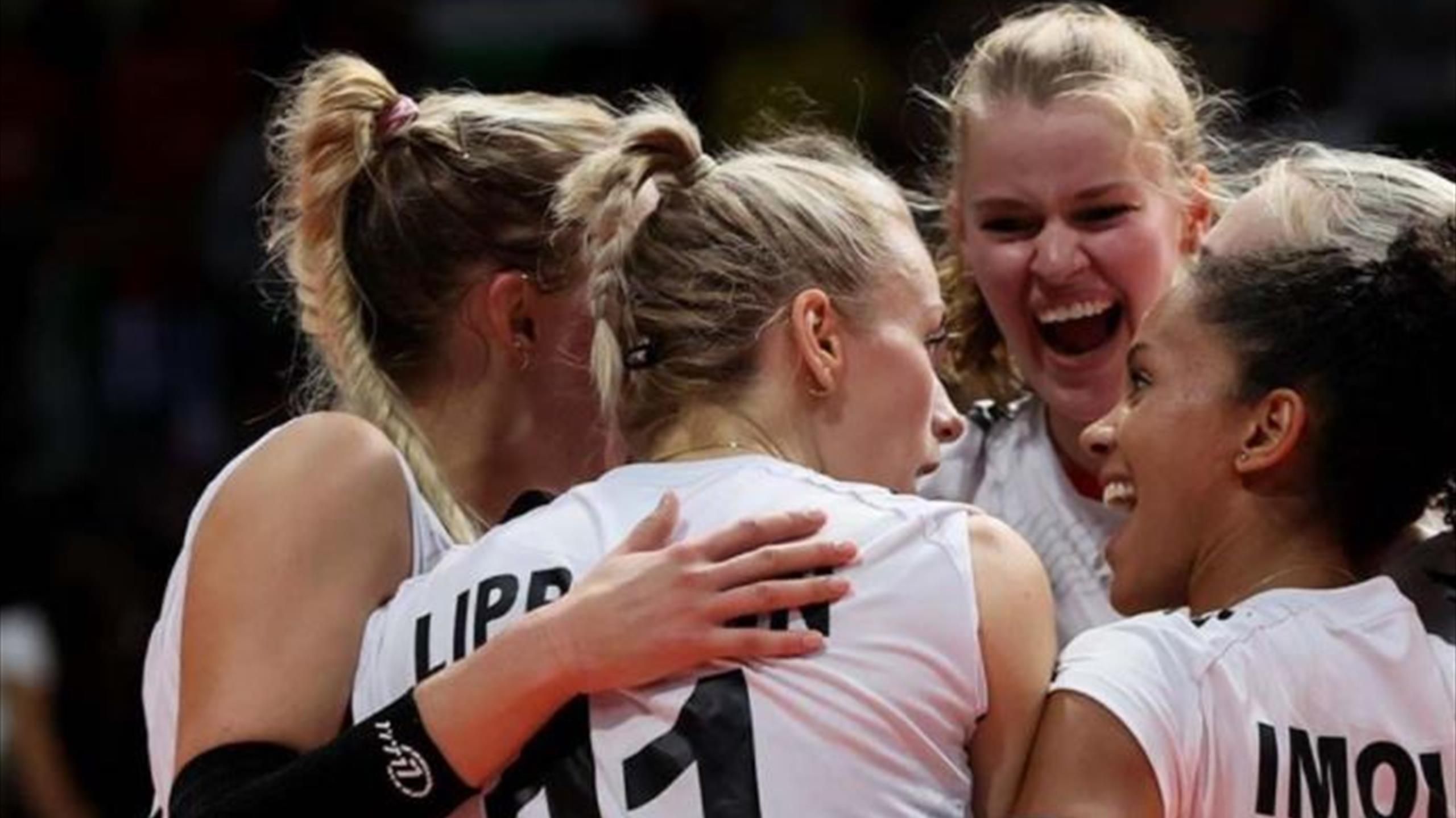 Volleyball Em Deutschlands Volleyballerinnen Beenden Vorrunde Mit Sieg Gegen Spanien Eurosport