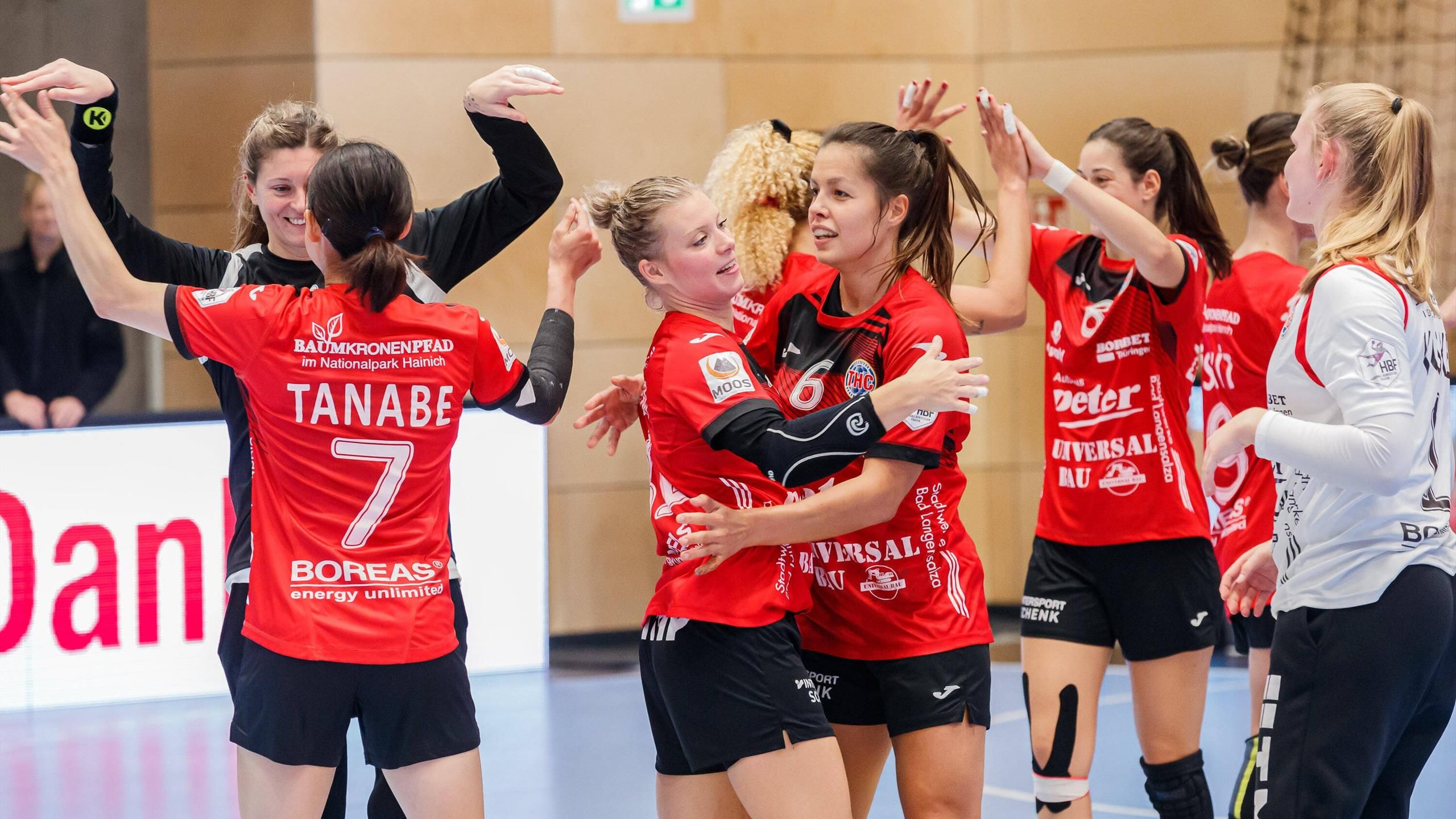 Handball Bundesliga Frauen Thüringer HC glänzt und schlägt die TusSies Metzingen deutlich