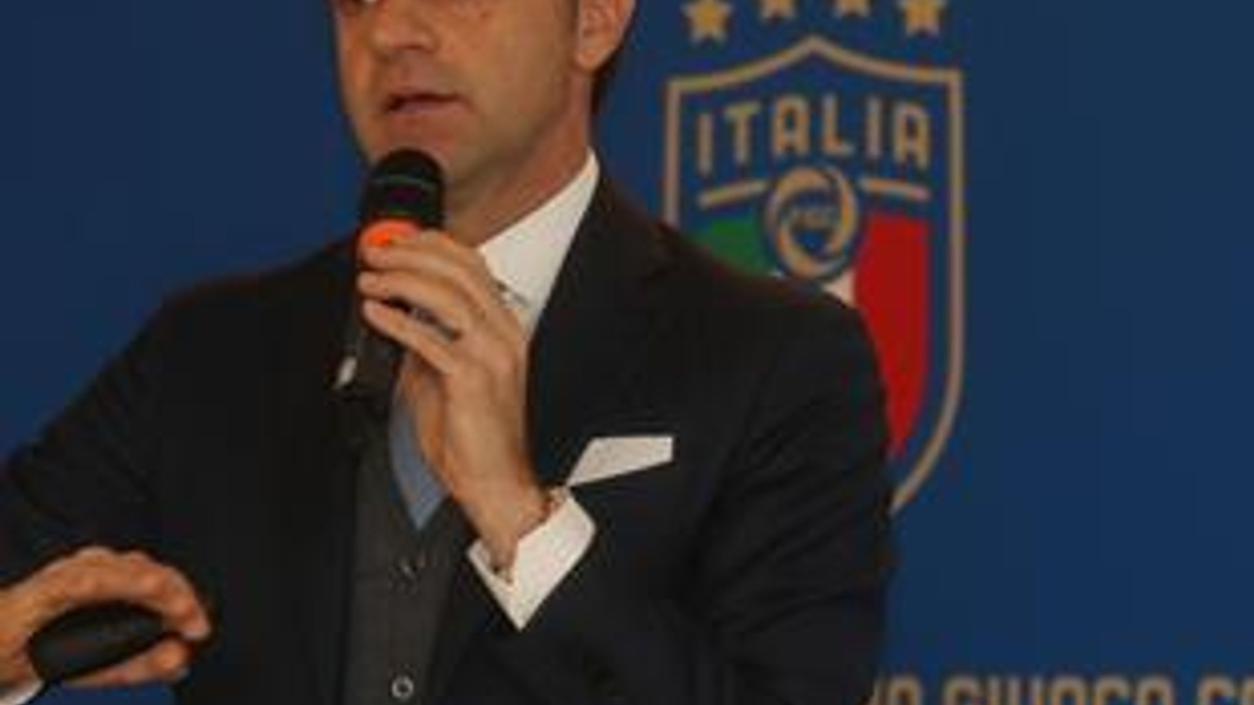 Calcio - Nuova vita per Nicola Rizzoli: sarà responsabile degli arbitri ...