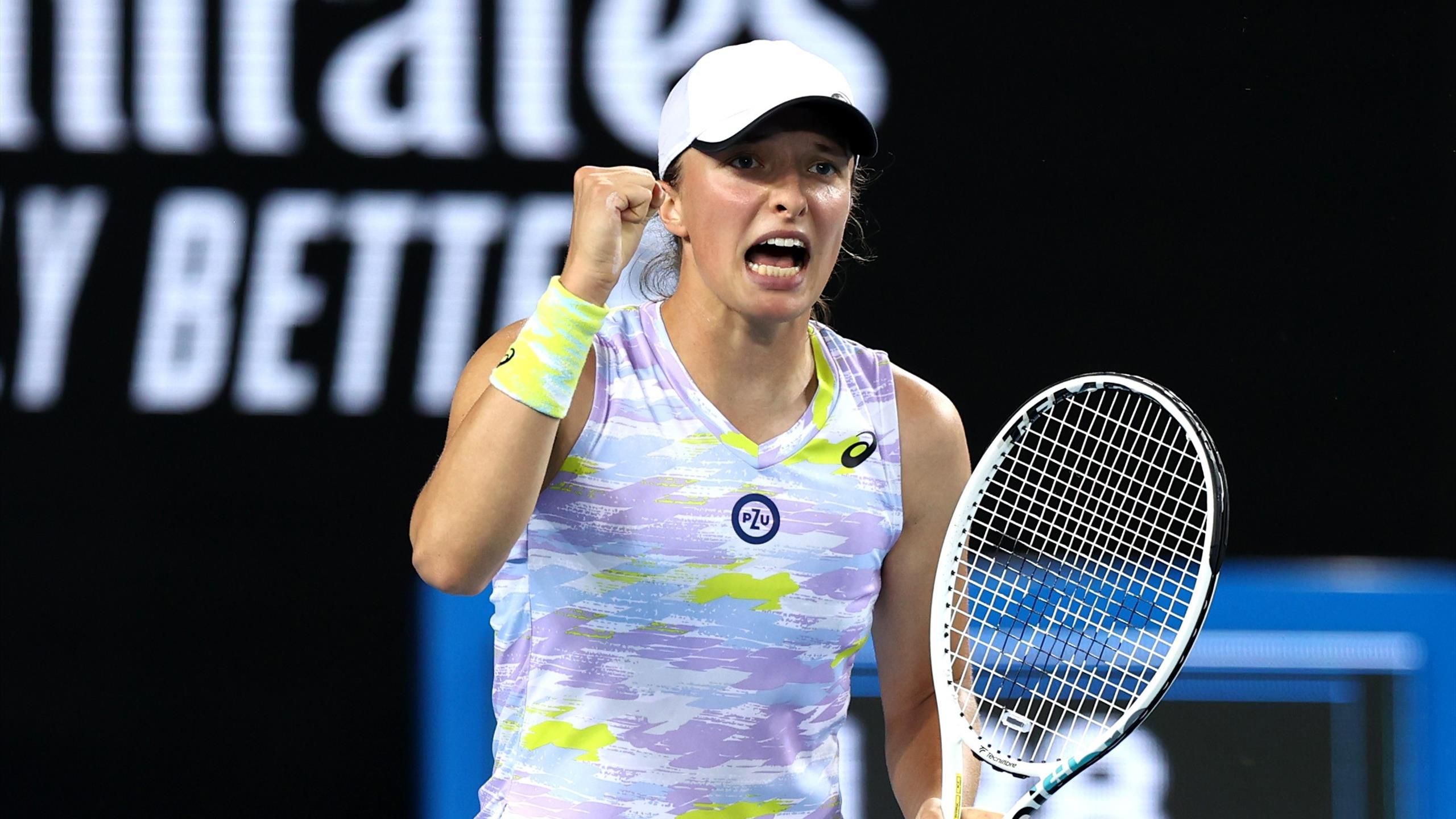 Emotional Iga Swiatek battles past Sorana Cirstea to reach first Australian Open quarter-final