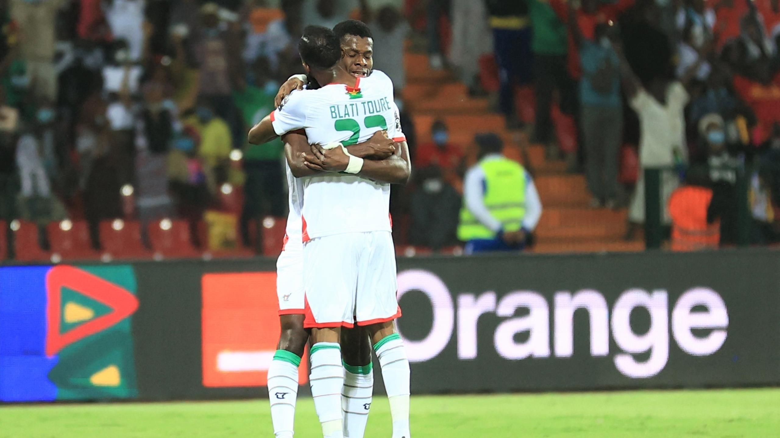 Dango Ouattara scores and is later sent off as Burkina Faso beat Tunisia to reach Africa Cup of Nations semi-finals