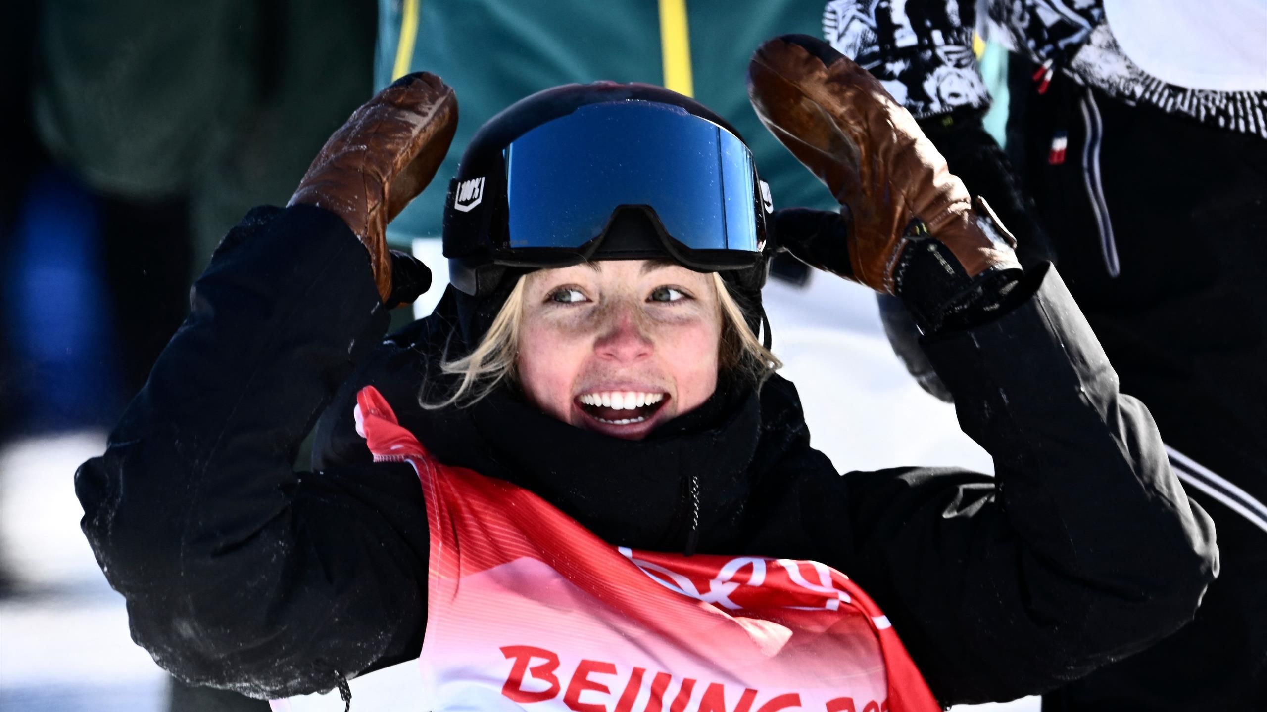 Winter Olympics 2022 - Zoi Sadowski-Synnott claims New Zealands first ever gold in a dramatic slopestyle final