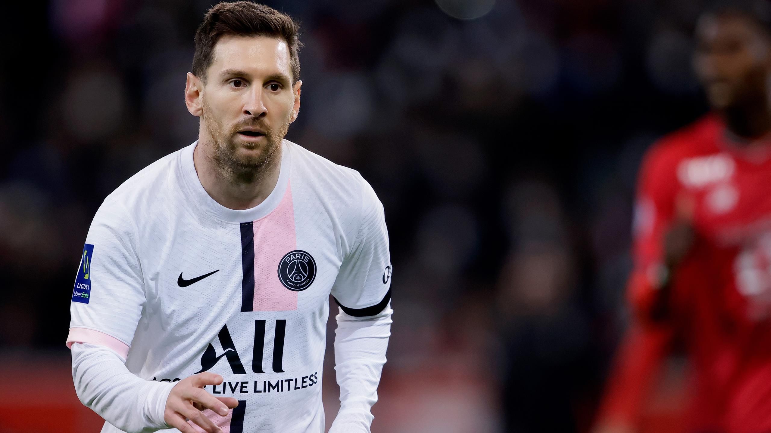 Lionel Messi and Kylian Mbappe both on the scoresheet as Paris Saint-Germain demolish Lille