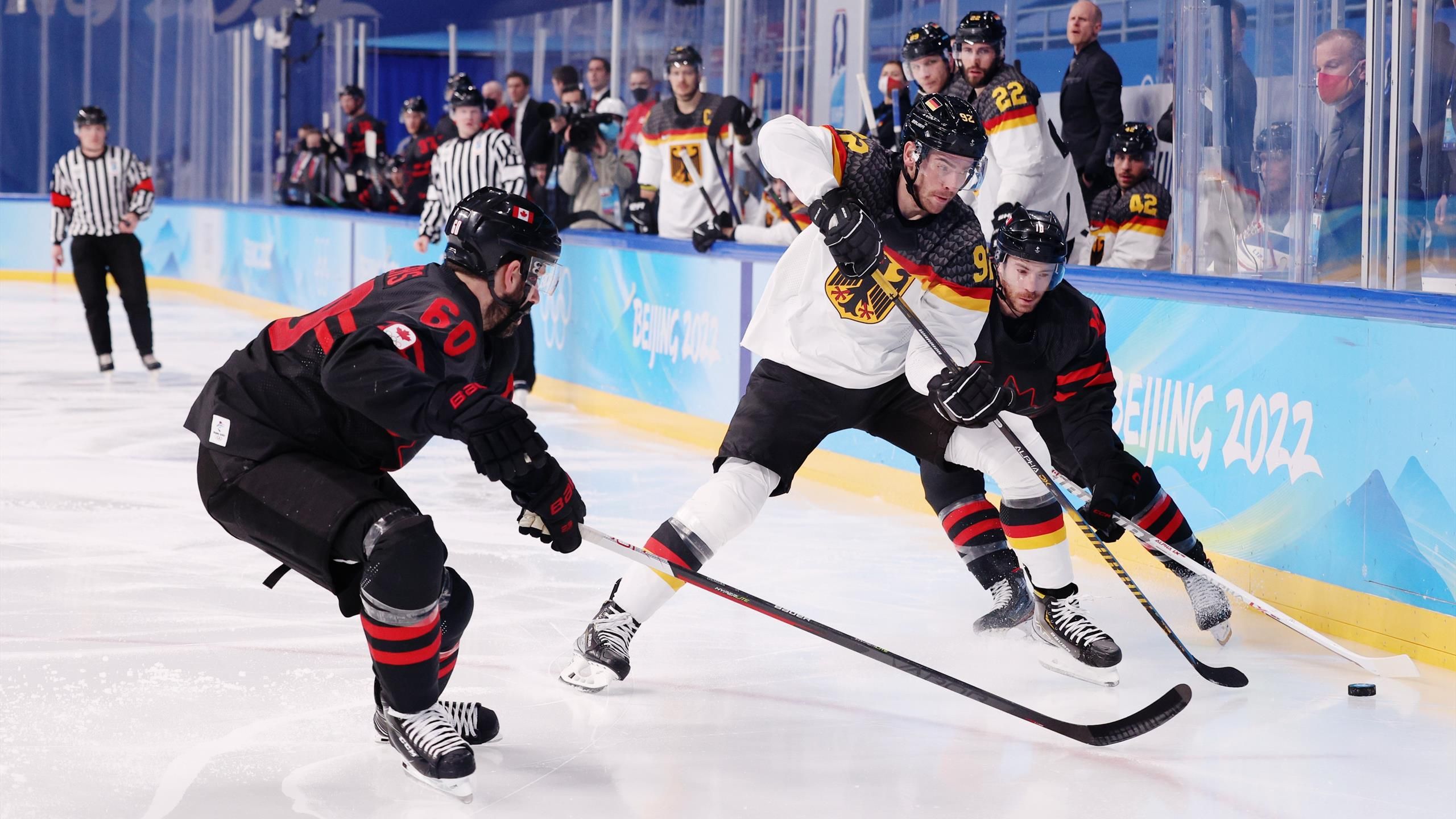 Olympia 2022 Deutsches Eishockey-Team mit krassem Fehlstart gegen Kanada Liveticker zum Nachlesen