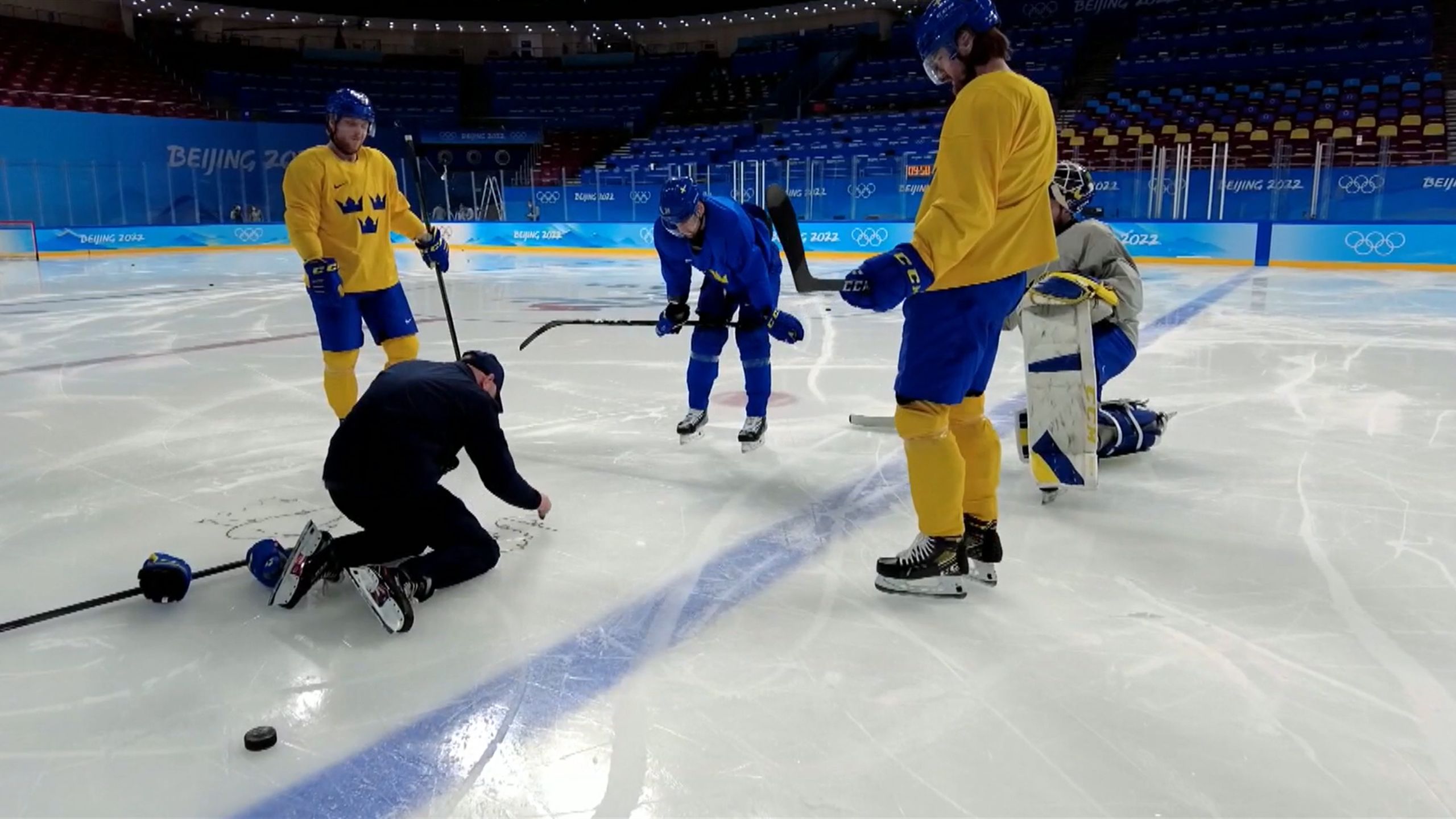 Olimpiadi invernali, Hockey su ghiaccio Basta Il coach della Svezia disegna lo