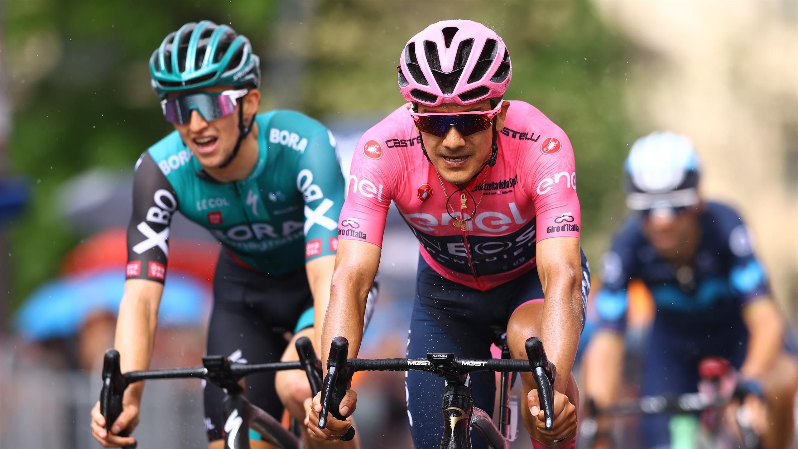 Giro dItalia 2022 - Santiago Buitrago sichert sich Etappe - Richard Carapaz und Jai Hindley im Duell um Rosa