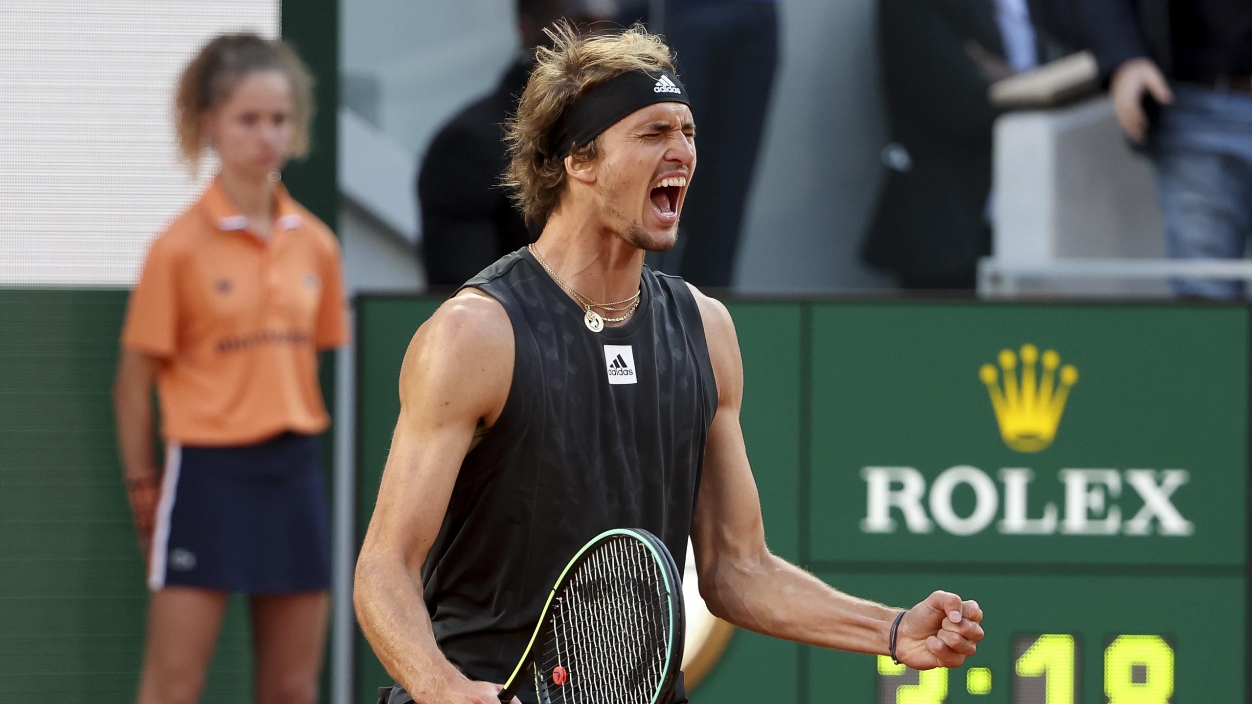 French Open - How can he be beaten when playing well? - Alexander Zverev backed to slay Rafa Nadal by brother