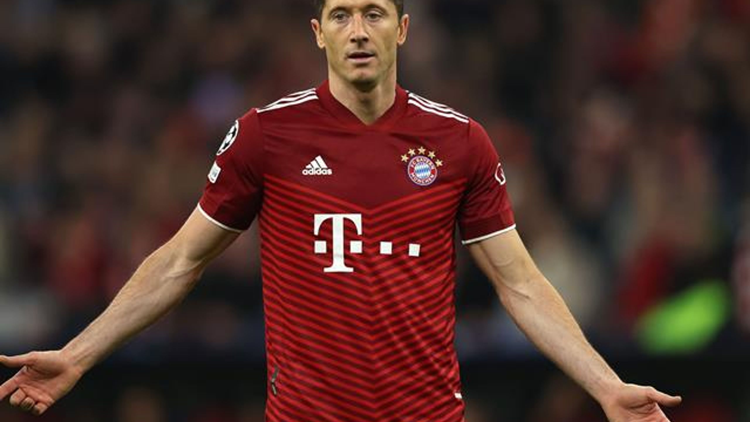 Barça a pus pe masă 40 de milioane pentru transferul lui Lewandowski ...