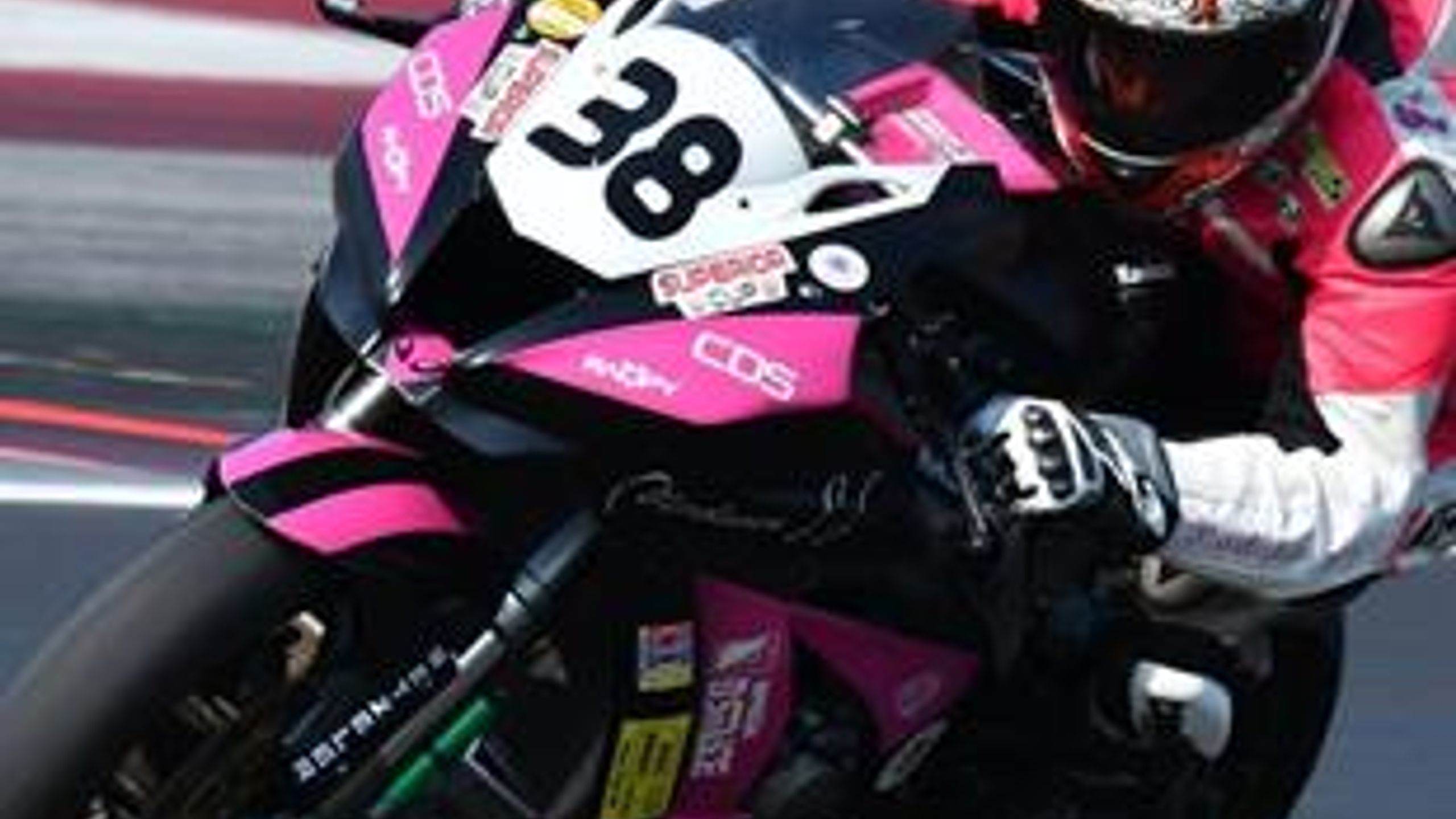 Tragico incidente al Mugello: il 35enne pilota Davide Longhi muore in ...