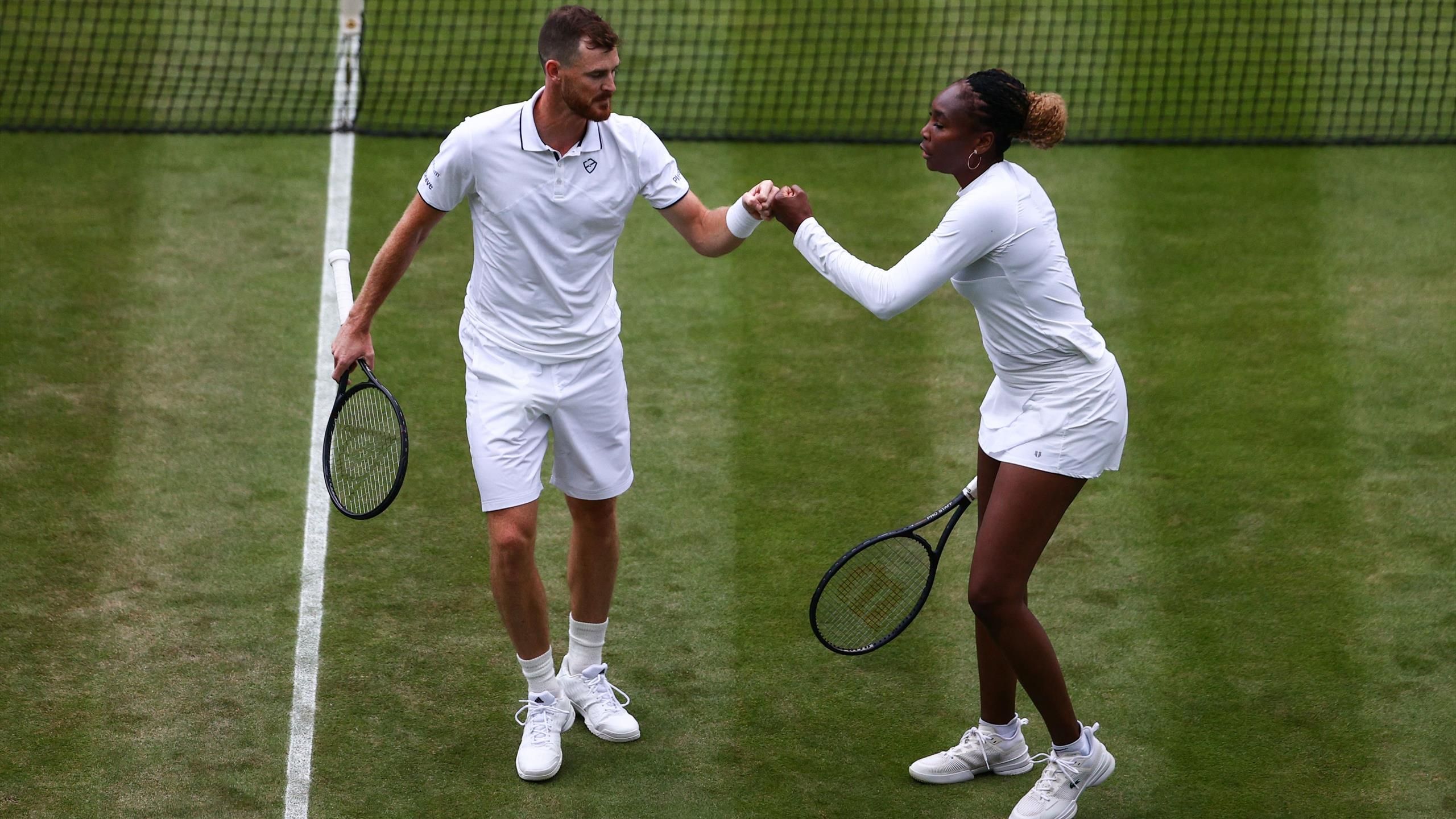 Wimbledon 2022 Venus Williams zieht an der Seite von Jamie Murray ins Mixed-Achtelfinale