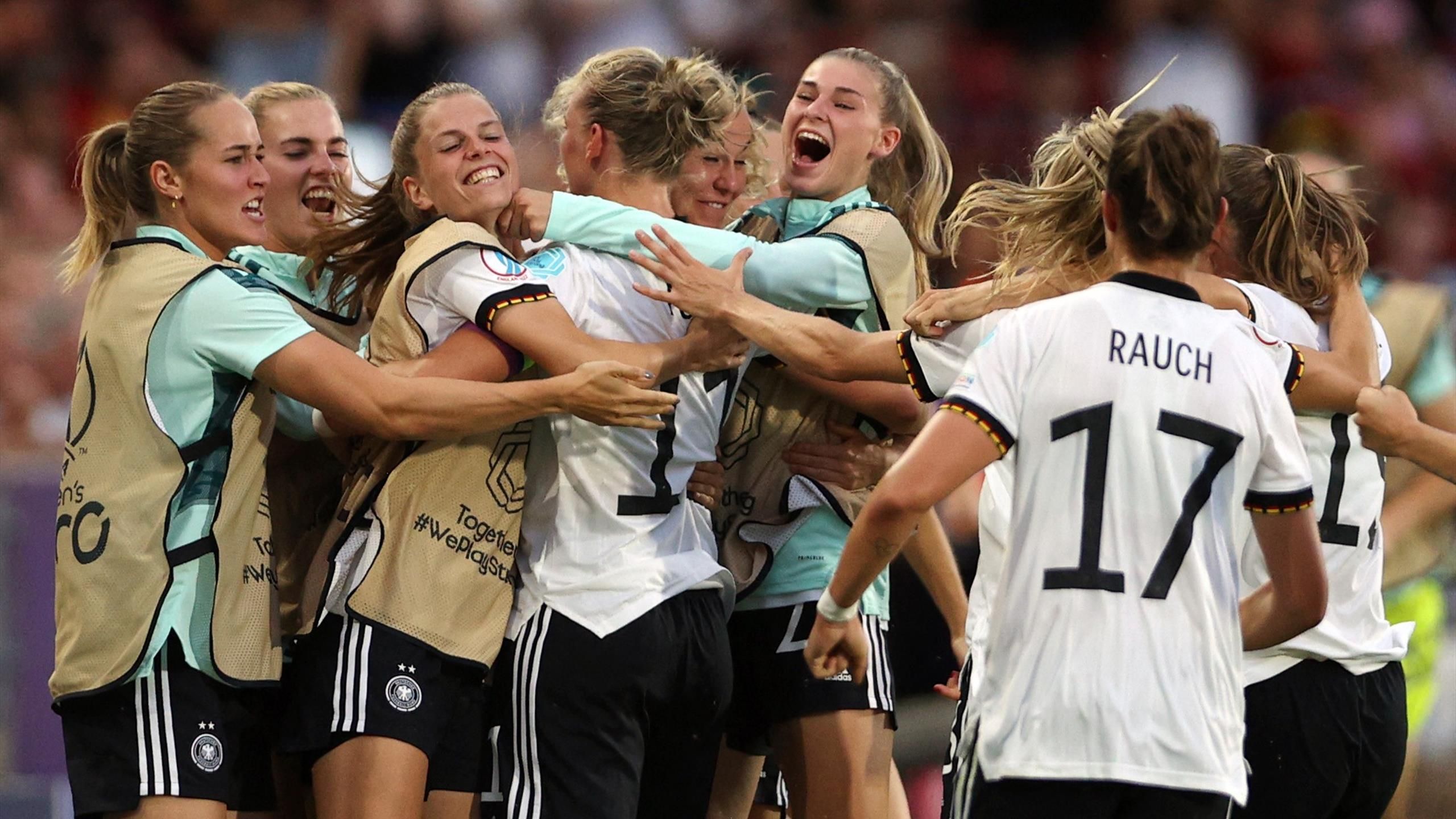 Euro 2022: Germany beat Spain to seal top spot as Alexandra Popp's European  fairytale continues - Eurosport