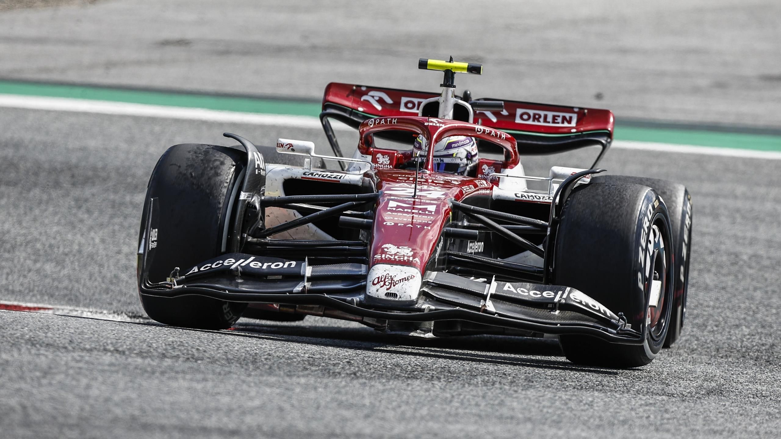 Alfa romeo f1 hat 2019 deals