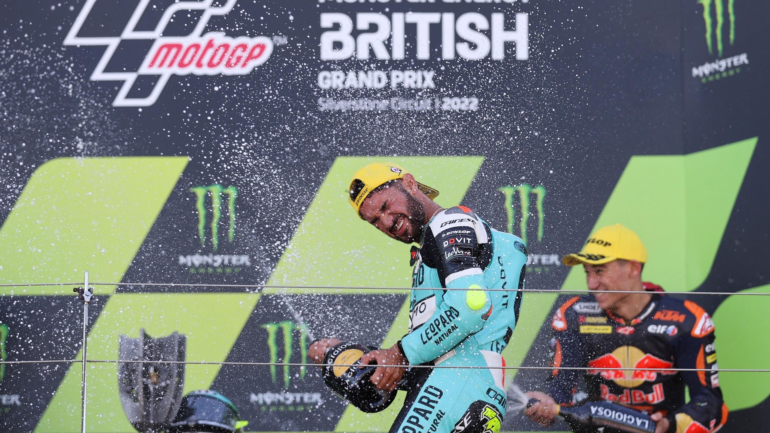 Moto3 2022, gara GP Misano: vince Dennis Foggia davanti a Masia e ...
