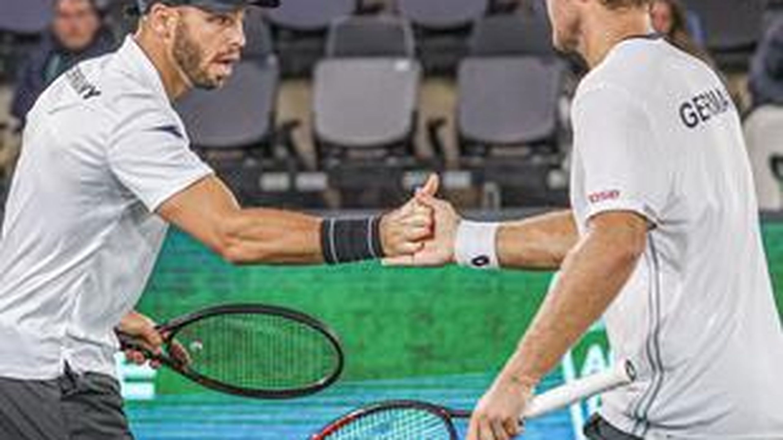 Davis Cup: Kevin Krawietz und Tim Pütz gewinnen Tiebreak-Krimi und ...