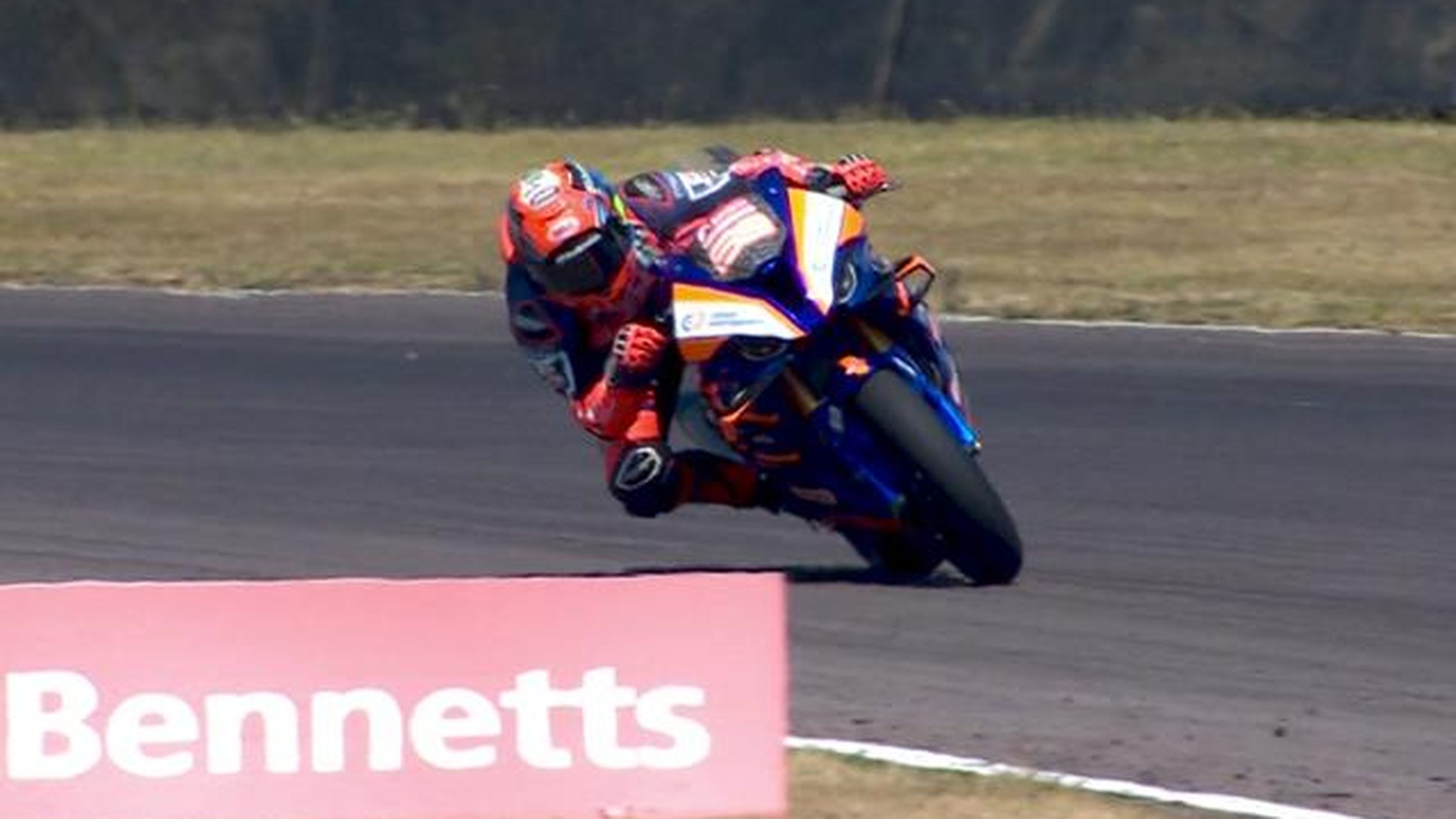 La British Superbike ricorda Chrissy Rouse, pilota 26enne morto a ...