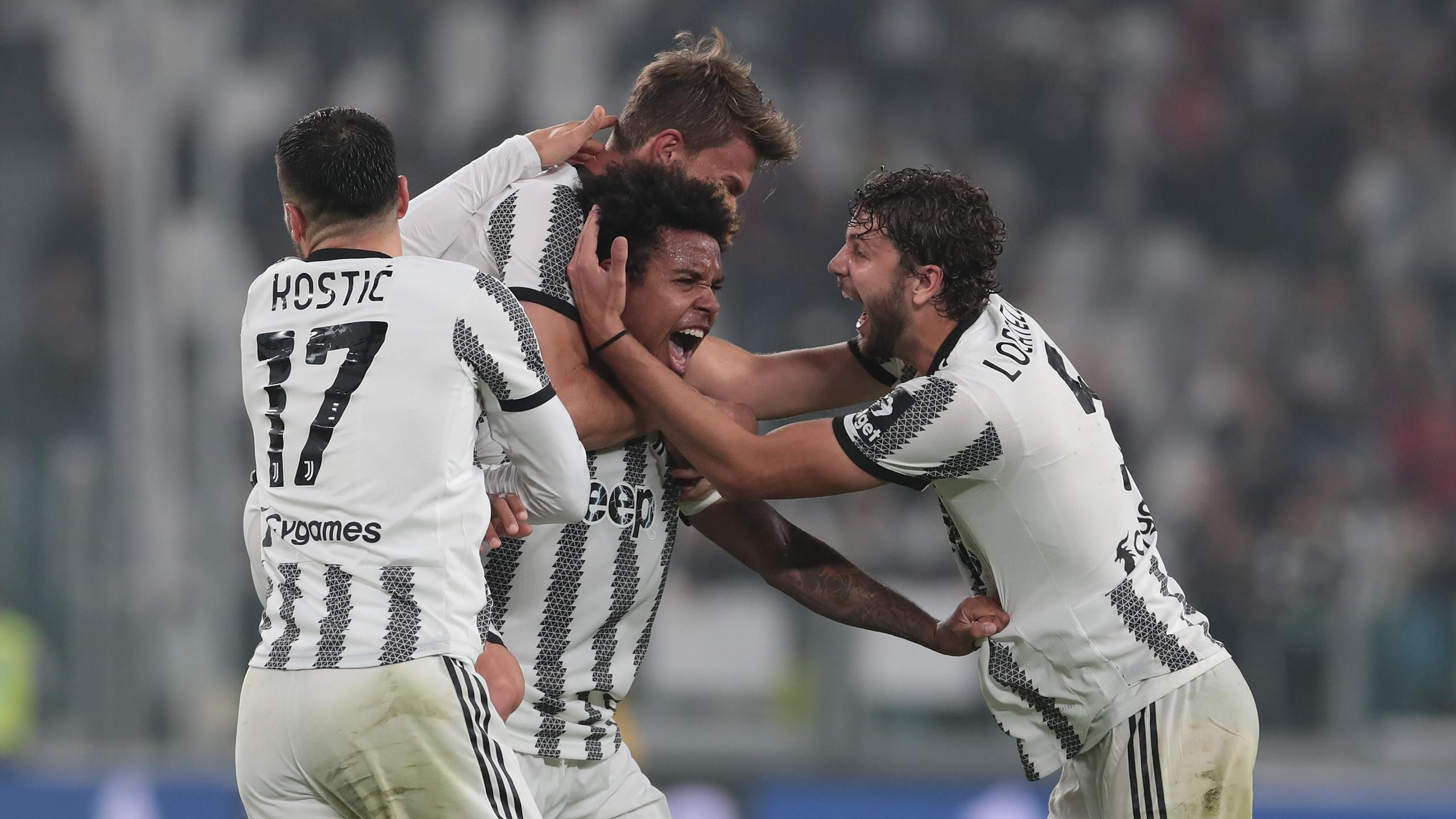 Juventus vs. Palermo 2017: Final score 4-1, Juve cruise to comfortable  victory against timid Palermo - Black & White & Read All Over