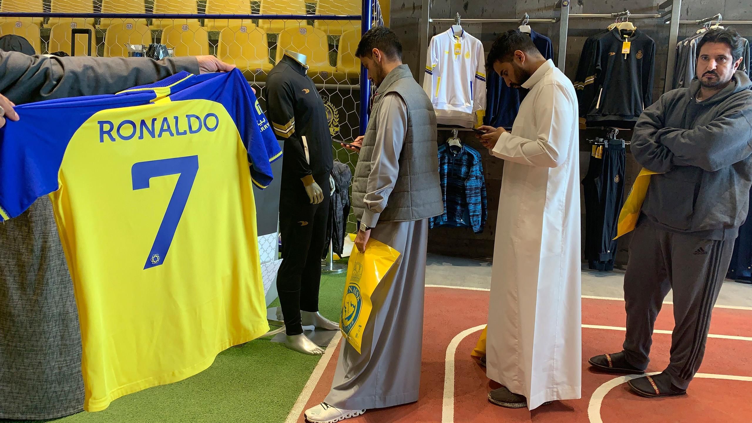 La Ronaldomania a débuté : les maillots d'Al-Nassr s'arrachent