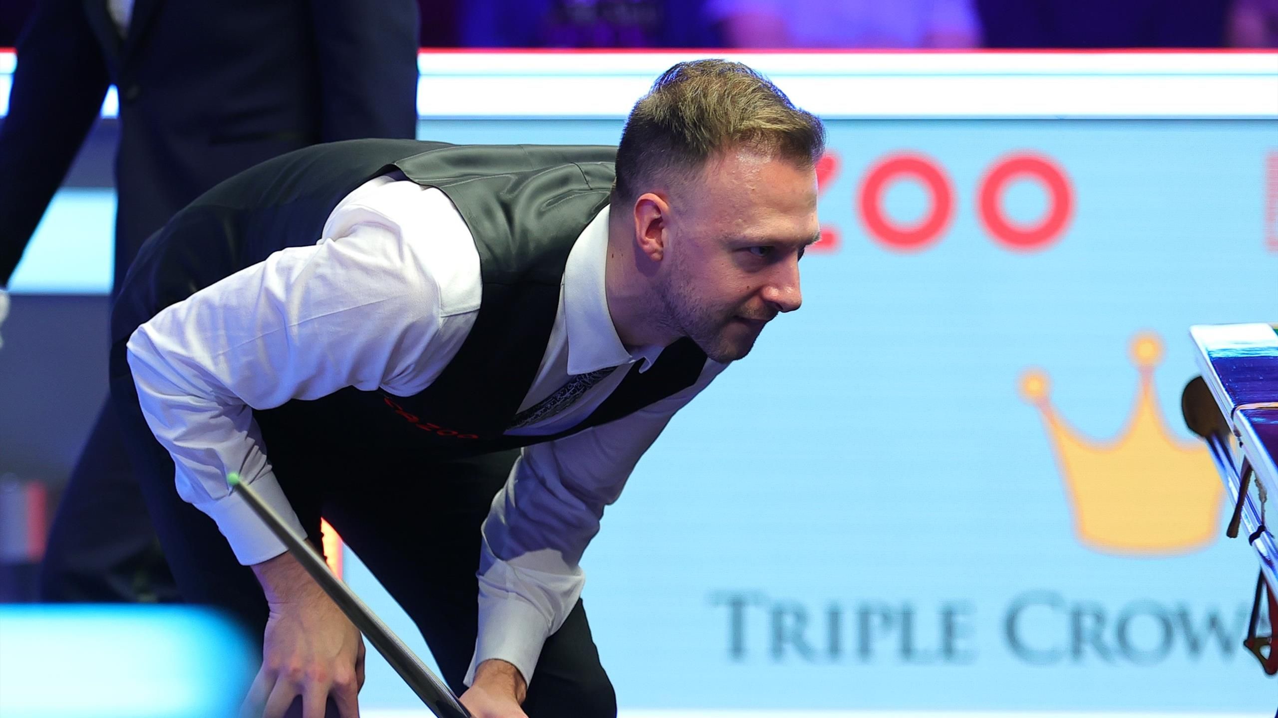 The Masters 2023 Judd Trump battles past Barry Hawkins in final-frame decider to reach semi-finals
