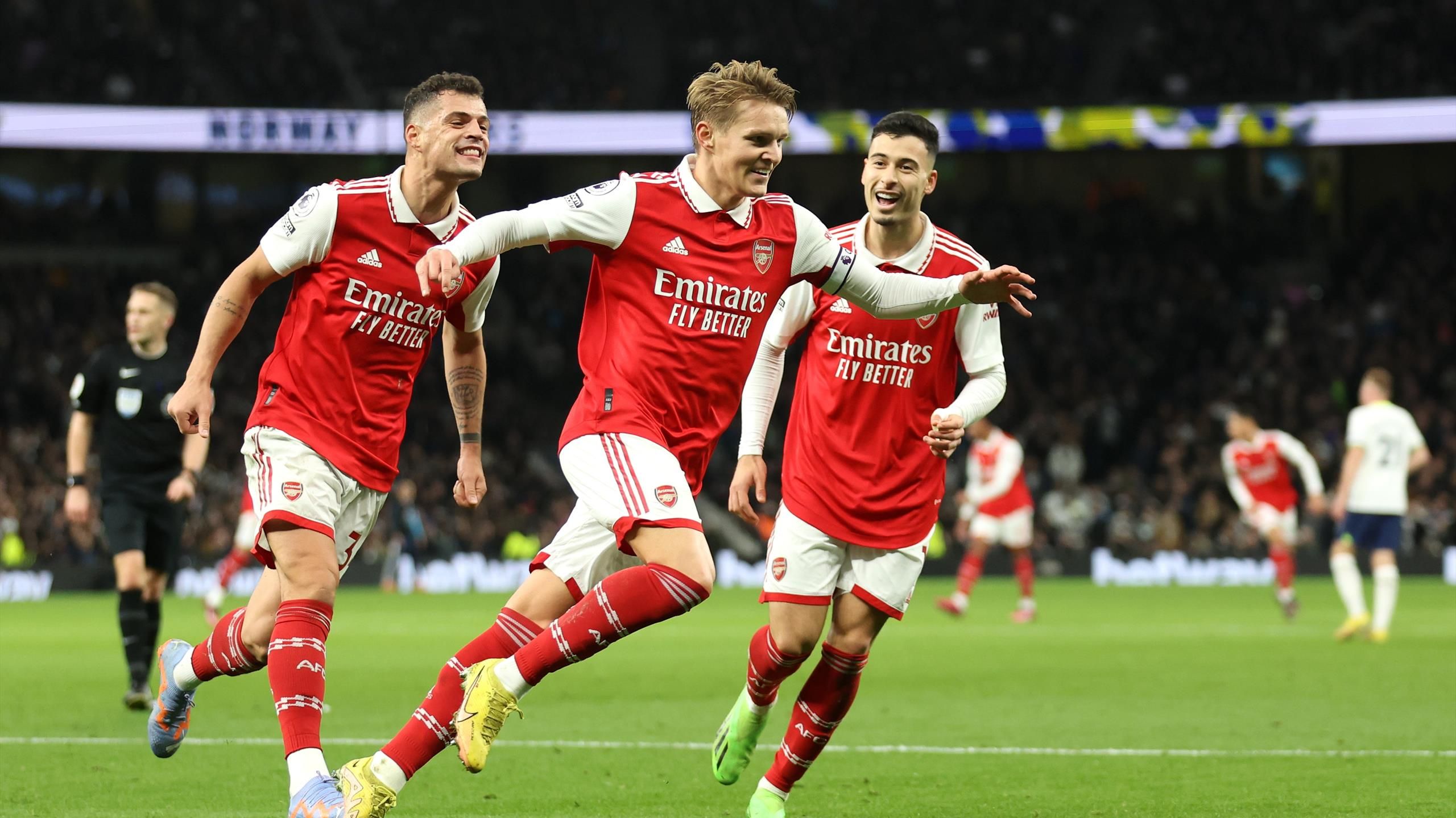 Tottenham 0-2 Arsenal Gunners outclass Spurs to go eight points clear in Premier League title race