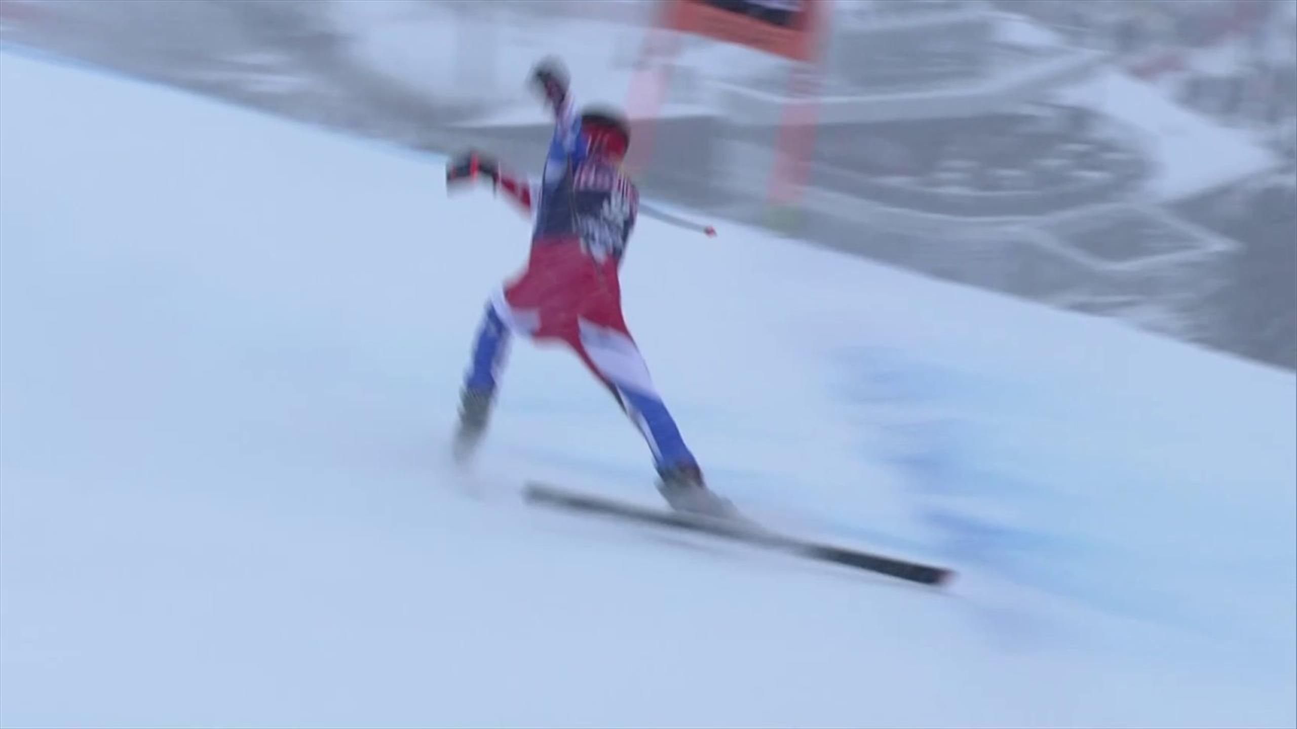 Kitzbühel Cyprien Sarrazin kracht vor der Traverse ins Netz Franzose