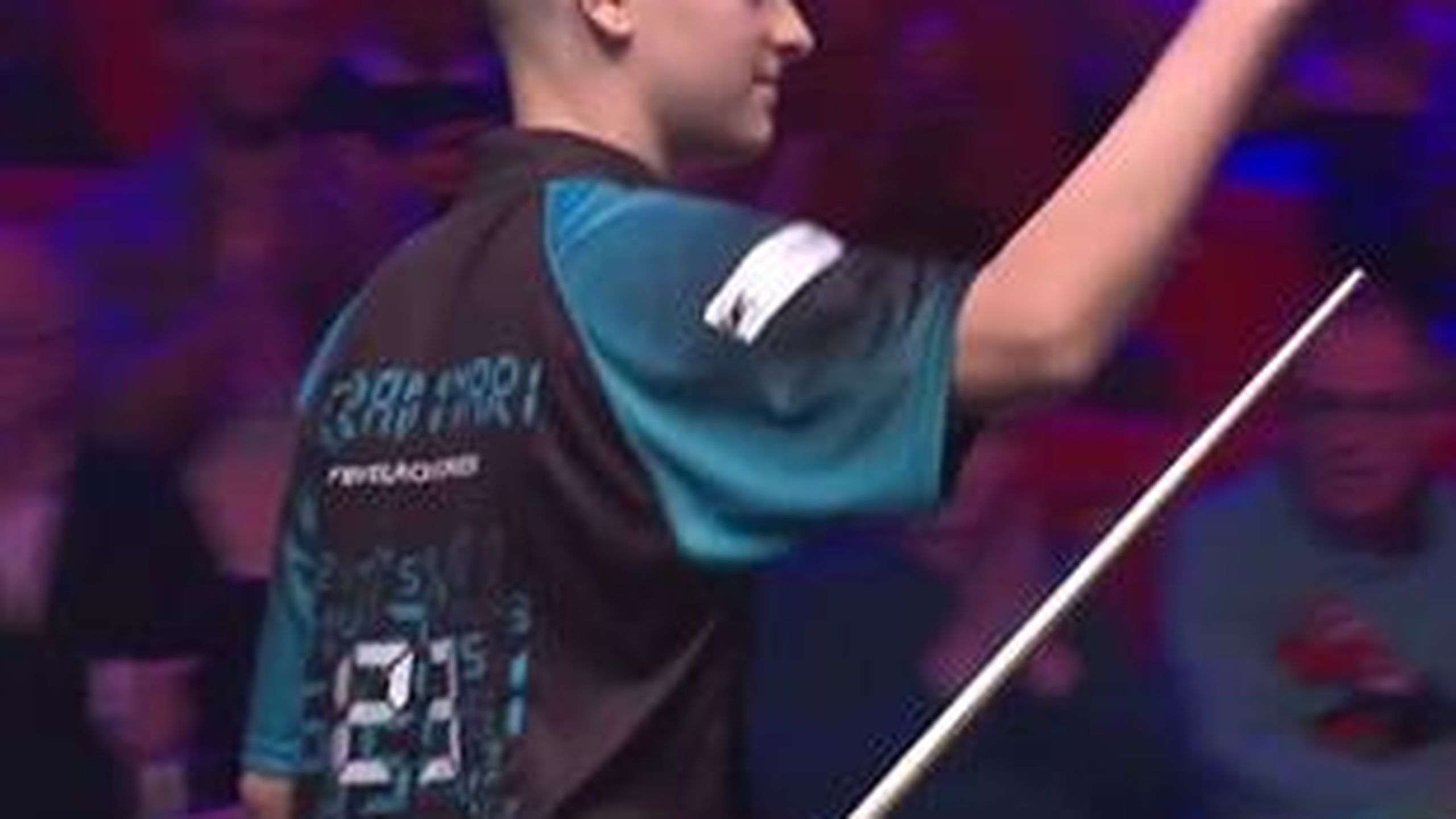 Snooker-Teenager Vladislav Gradinari schreibt mit gerade einmal 14 ...