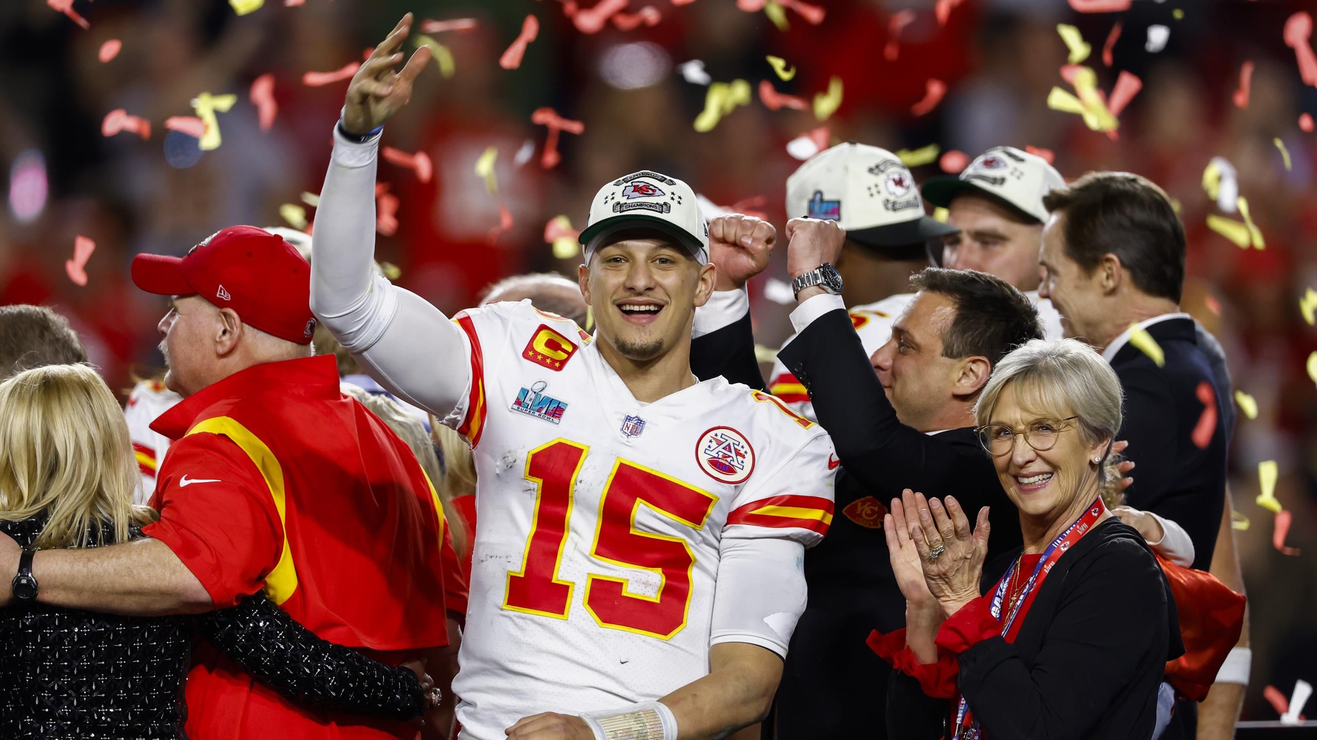Super Bowl: Patrick Mahomes leads Kansas City Chiefs to comeback