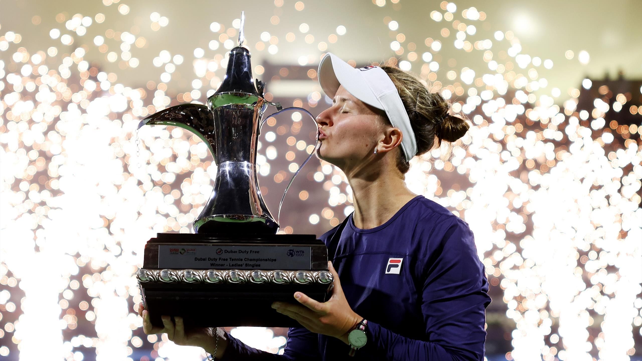 WTA Dubai Barbora Krejcikova schlägt Iga Swiatek - Erster WTA-1000-Titel nach historischer Woche